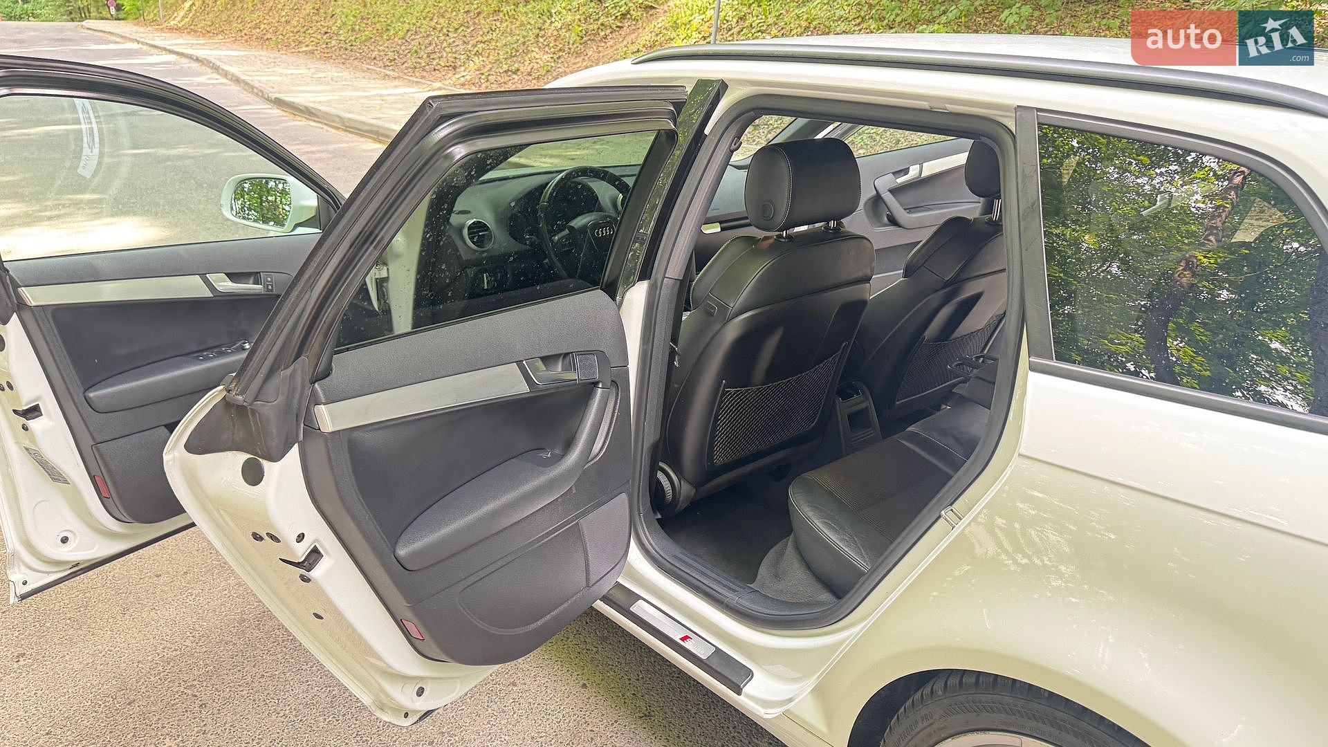 Audi A3 2011 VIN WAUZZZ8P2CA056598 фото оголошення 35 з 52