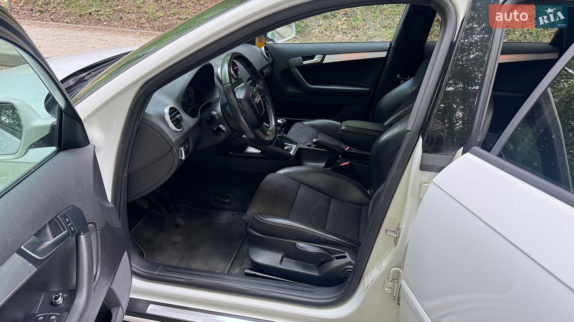 Audi A3 2011 VIN WAUZZZ8P2CA056598 фото оголошення 40 з 52