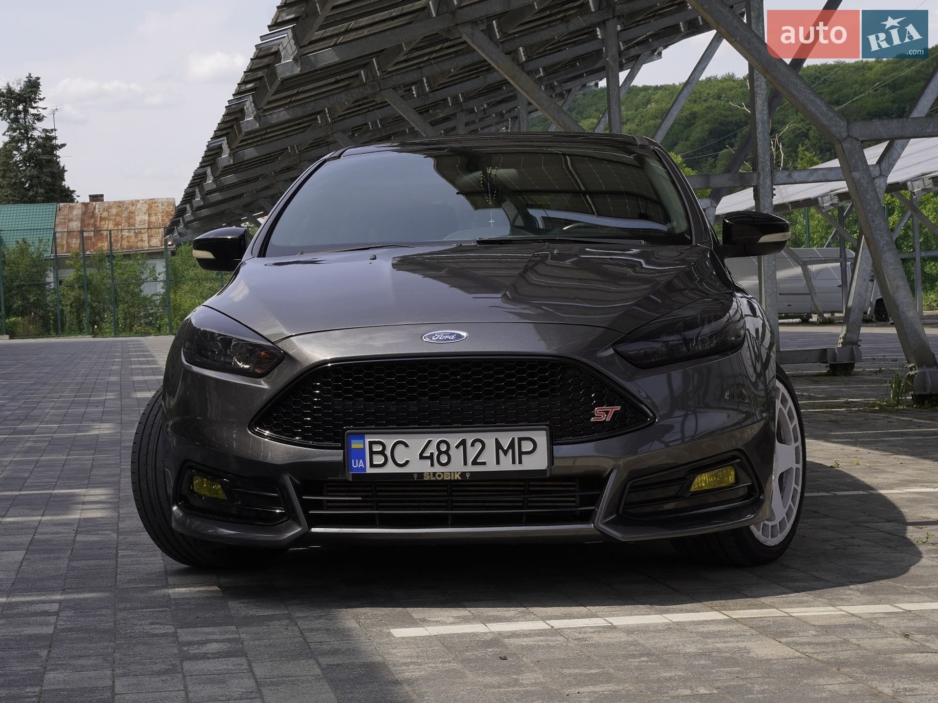 Ford Focus 2017 VIN 1FADP3L9XHL322847 фото оголошення 5 з 47