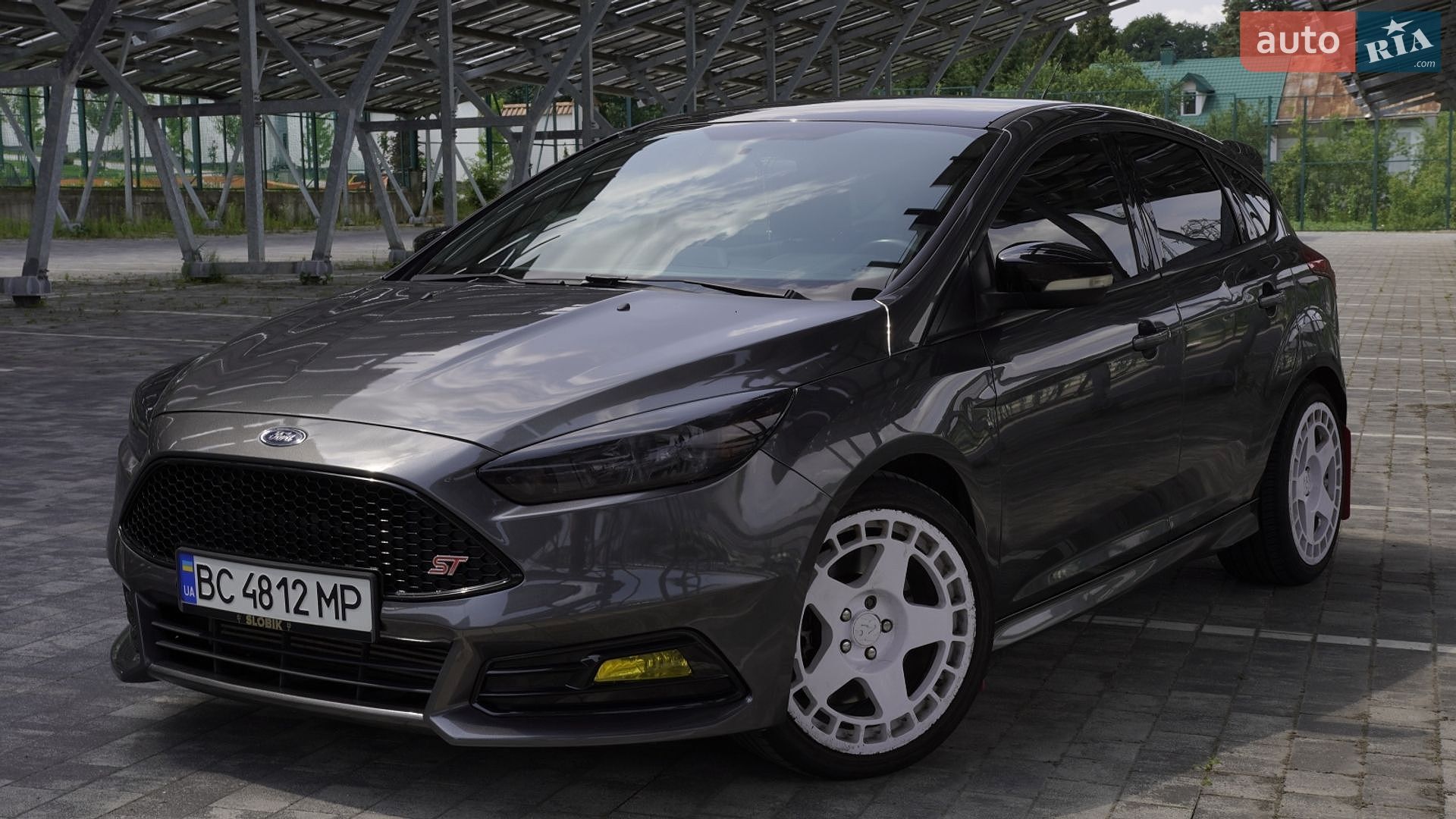 Ford Focus 2017 VIN 1FADP3L9XHL322847 фото оголошення 8 з 47