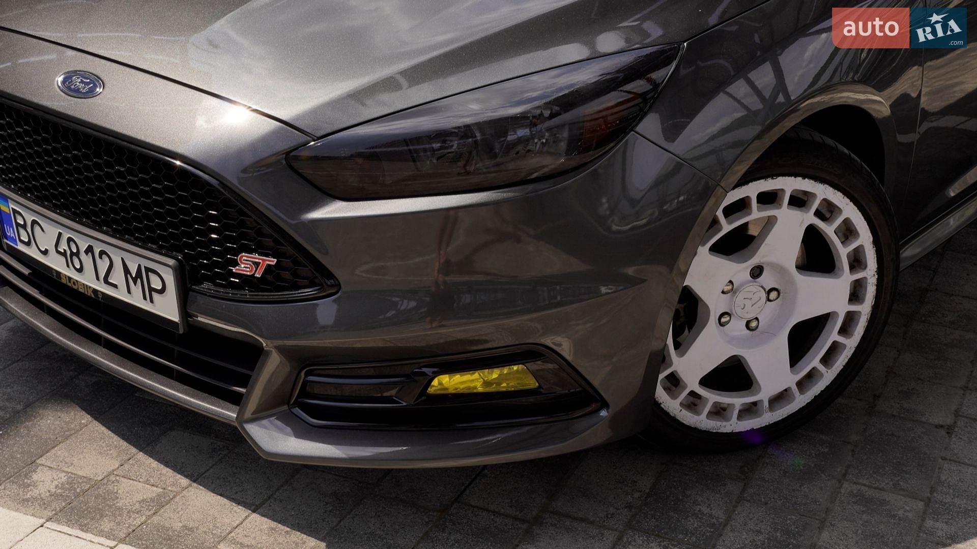 Ford Focus 2017 VIN 1FADP3L9XHL322847 фото оголошення 18 з 47