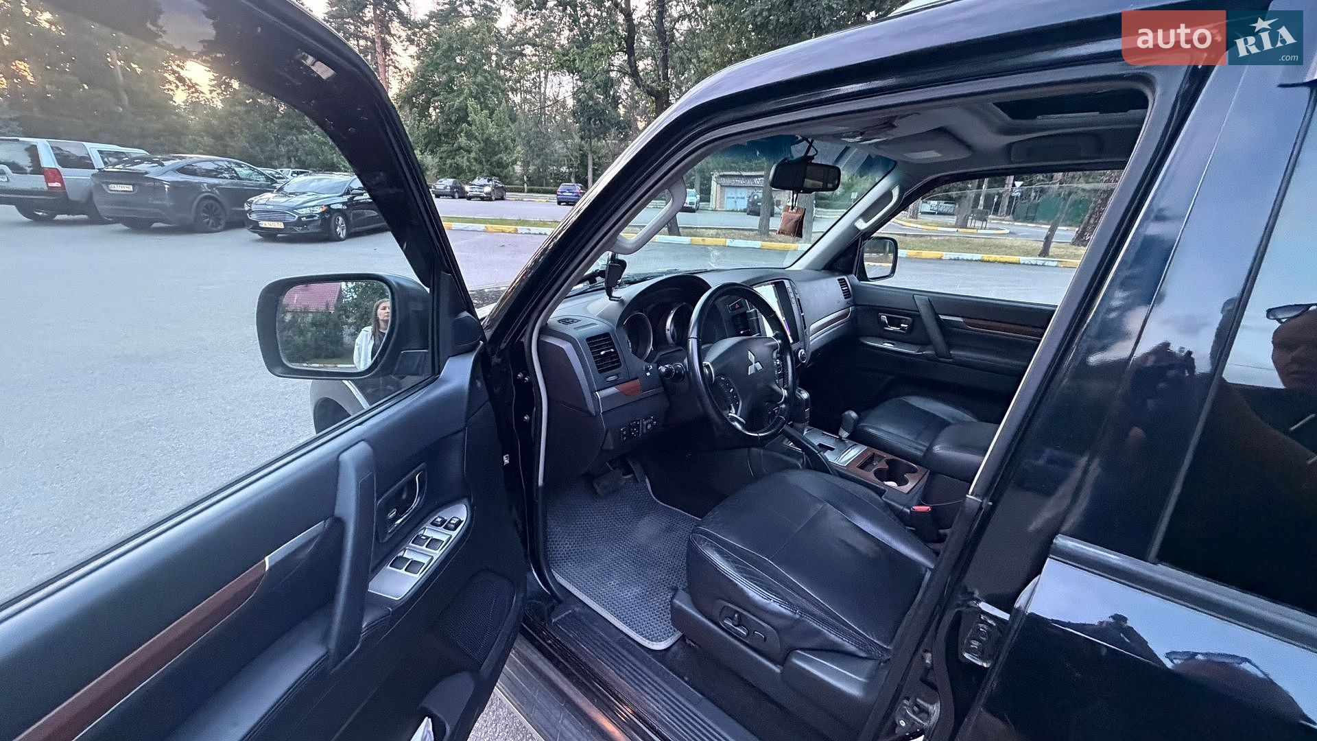 Mitsubishi Pajero Wagon 2008 VIN JMYLRV93W8J003823 фото оголошення 32 з 54