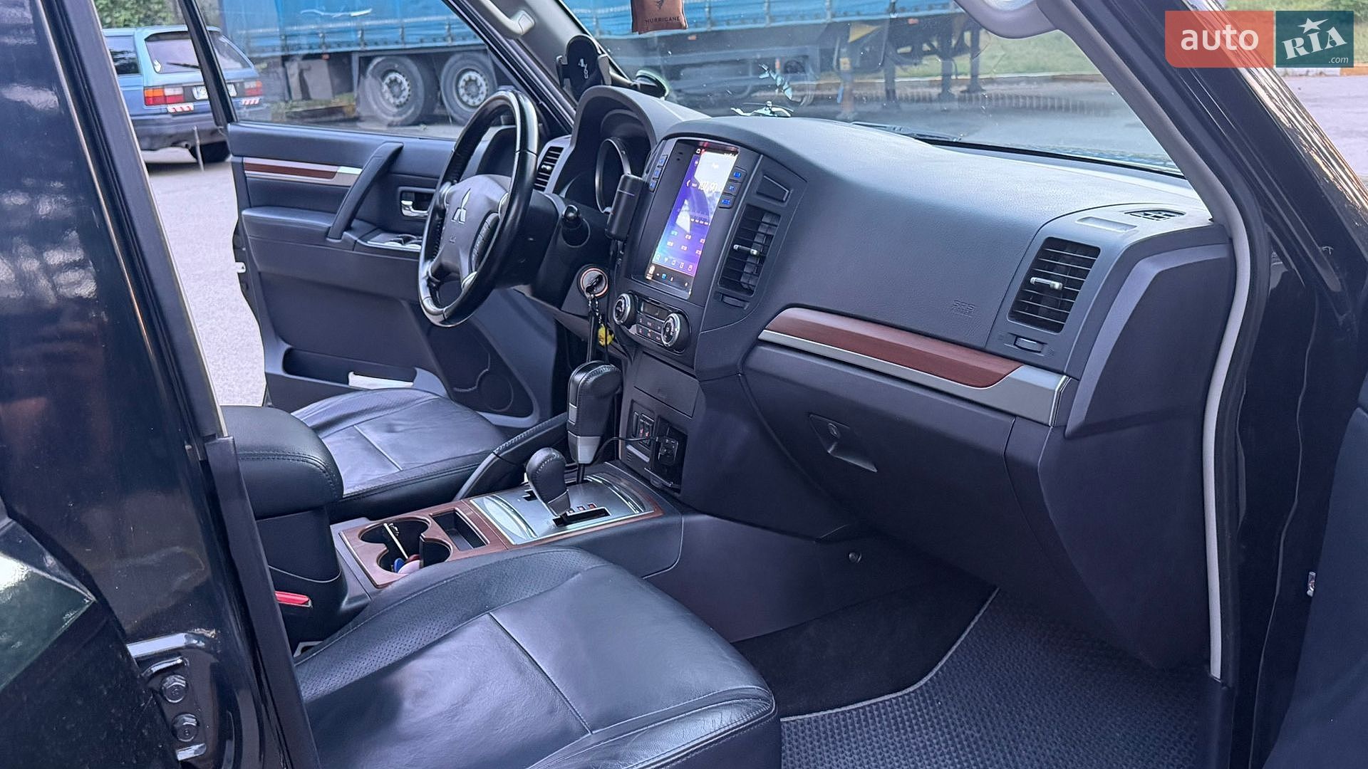 Mitsubishi Pajero Wagon 2008 VIN JMYLRV93W8J003823 фото оголошення 38 з 54