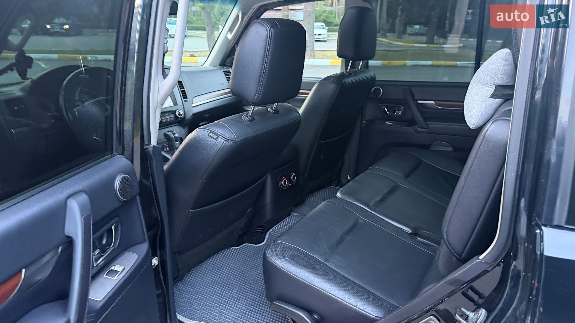 Mitsubishi Pajero Wagon 2008 VIN JMYLRV93W8J003823 фото оголошення 43 з 54