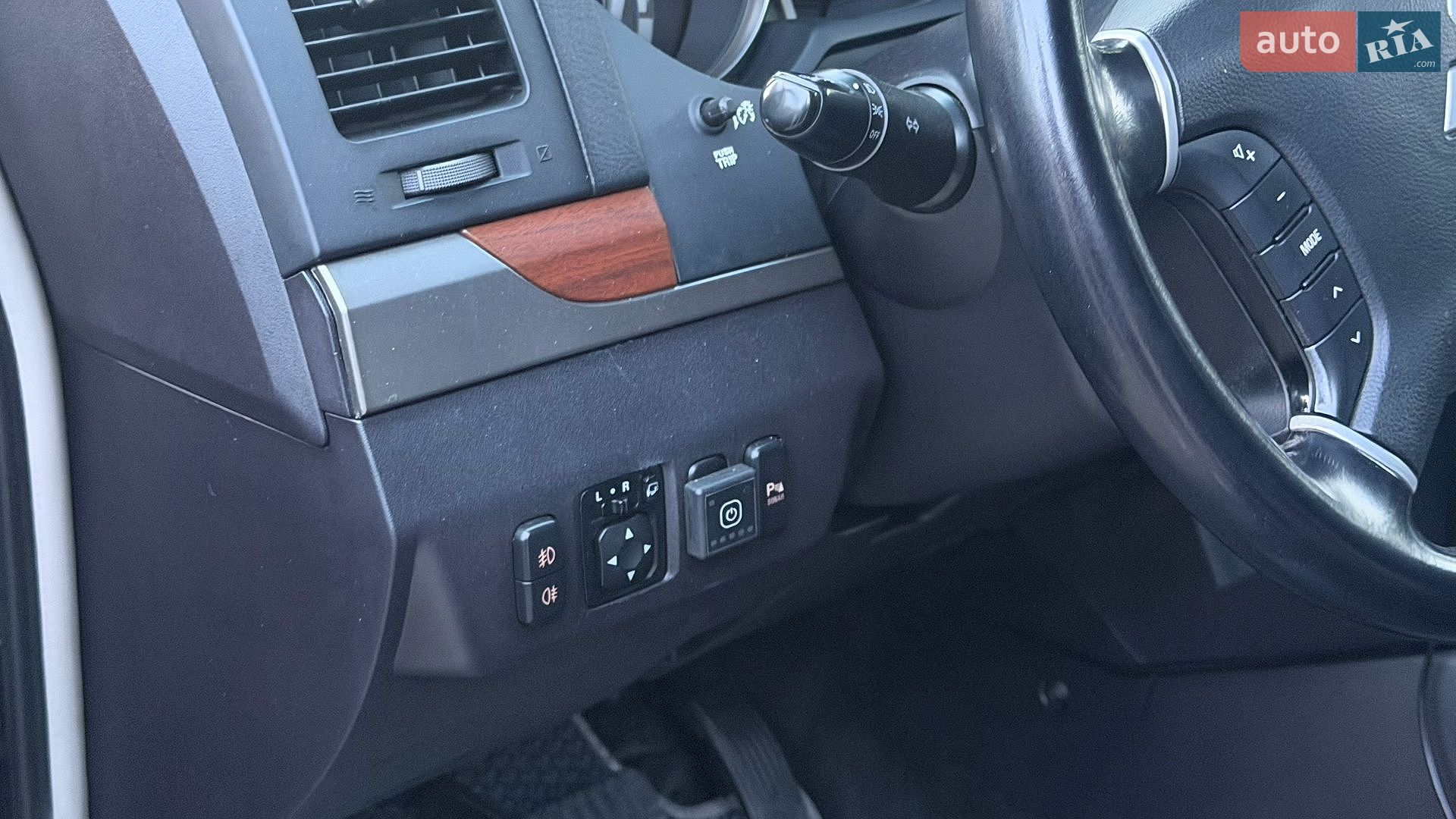 Mitsubishi Pajero Wagon 2008 VIN JMYLRV93W8J003823 фото оголошення 45 з 54