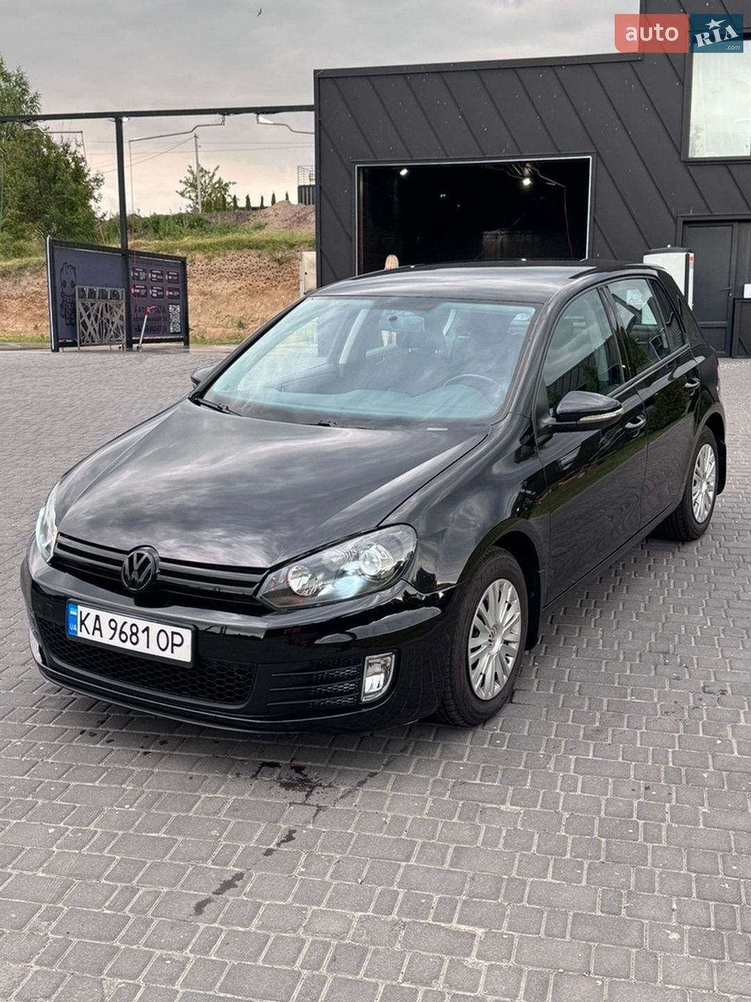 Volkswagen Golf 2011 VIN WVWZZZ1KZBW168733 фото оголошення 2 з 38