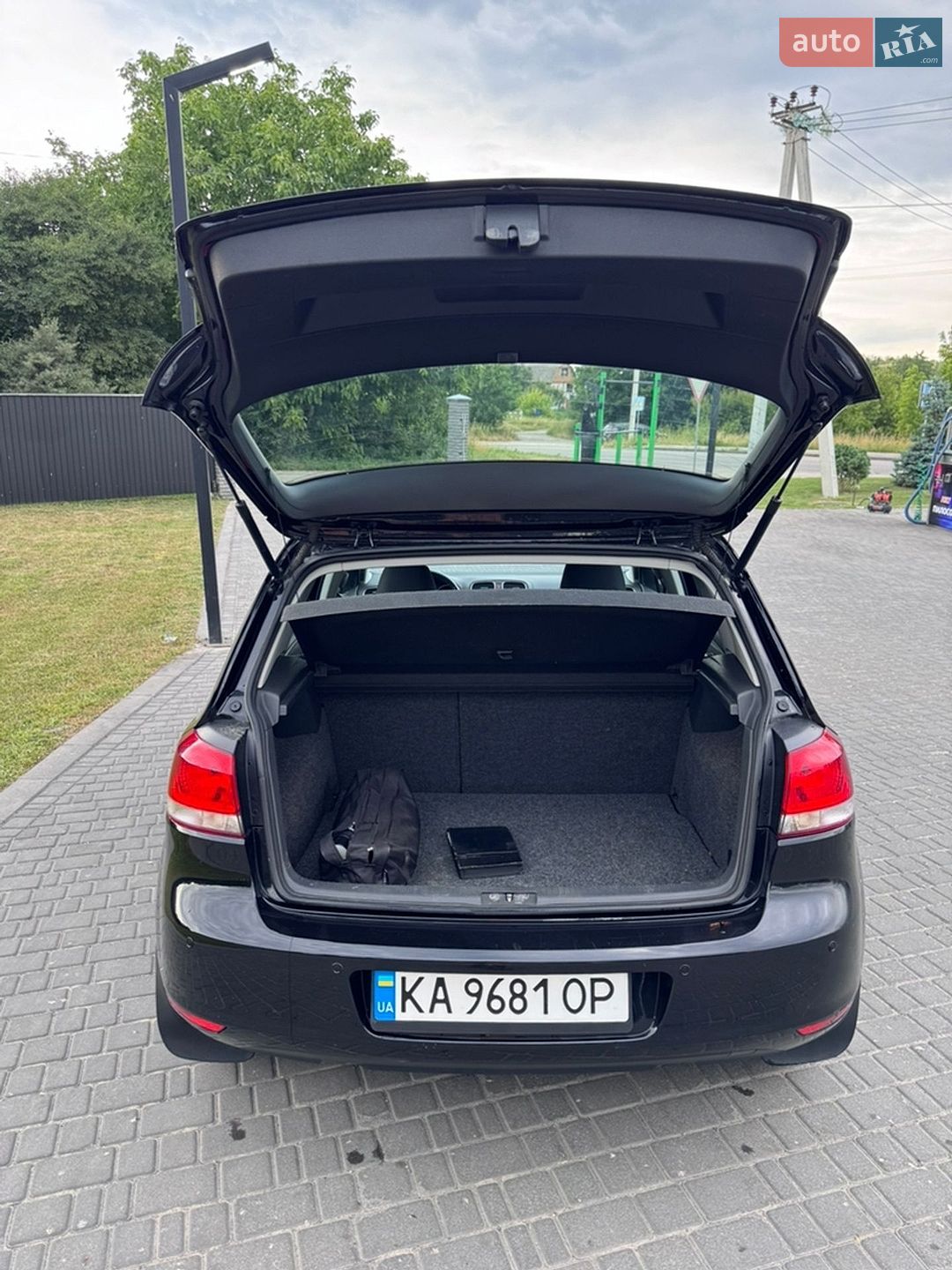 Volkswagen Golf 2011 VIN WVWZZZ1KZBW168733 фото оголошення 10 з 38