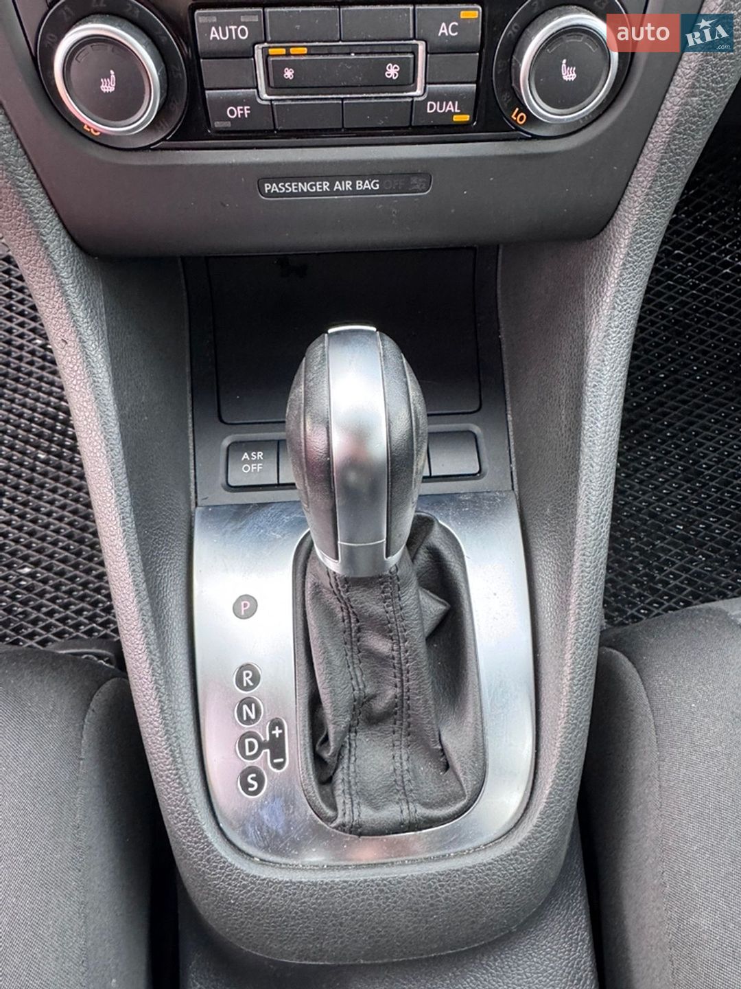 Volkswagen Golf 2011 VIN WVWZZZ1KZBW168733 фото оголошення 18 з 38