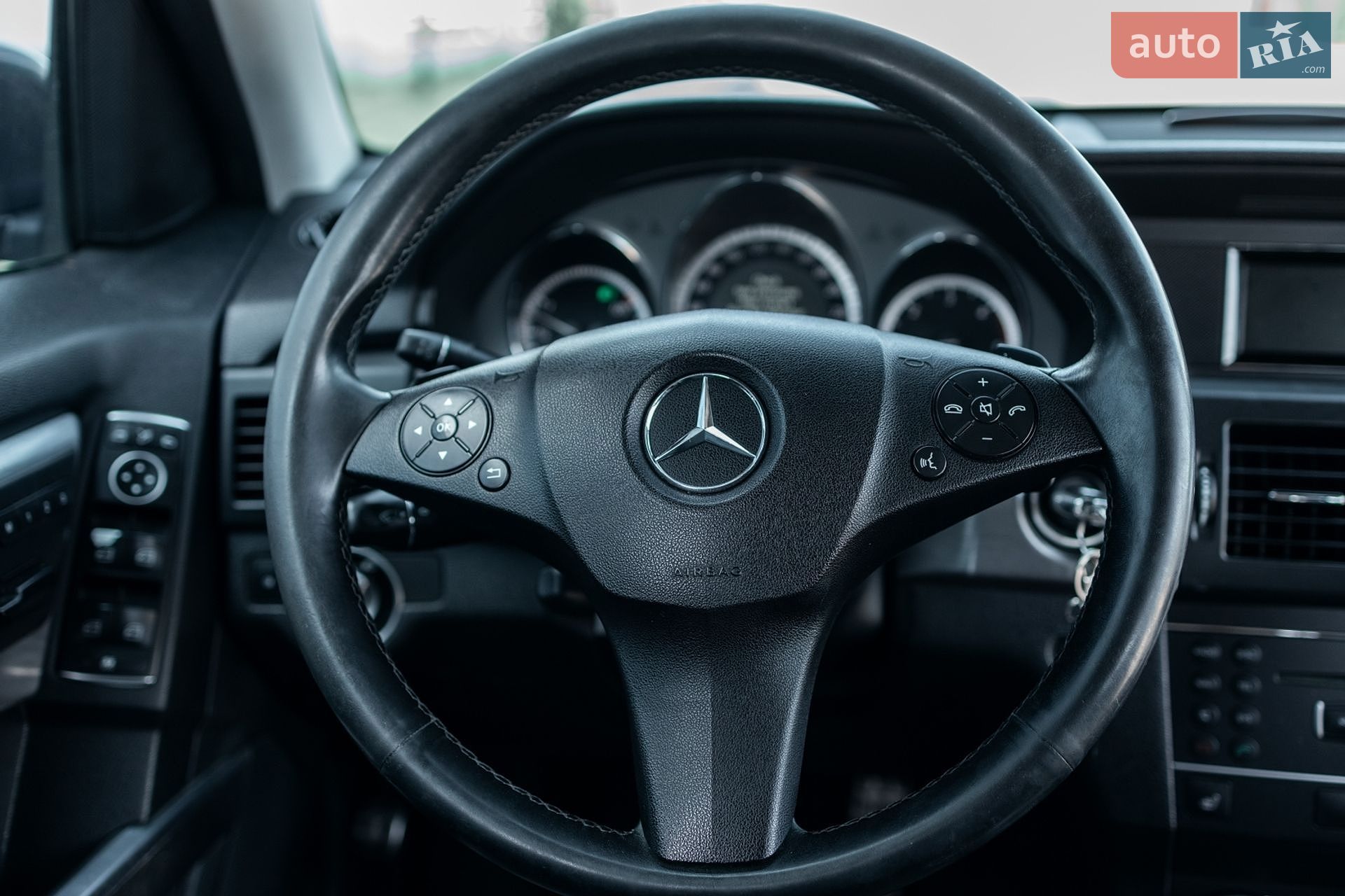 Mercedes-Benz GLK-Class 2010 VIN WDC2049921F526853 фото оголошення 33 з 64