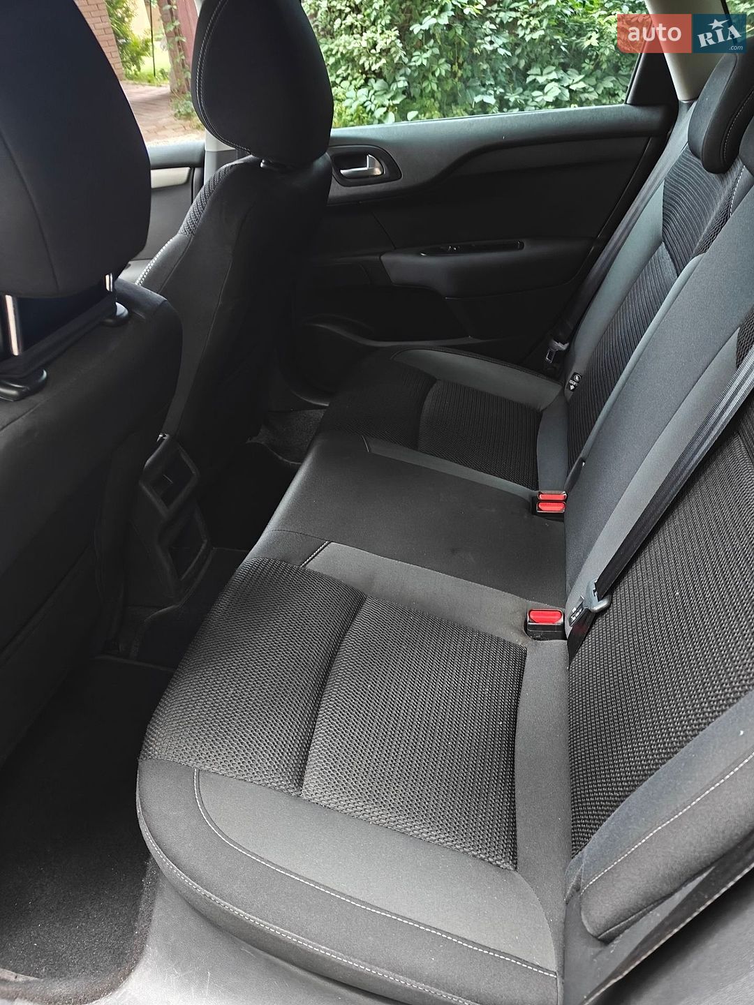 Citroen C4 2017 VIN VF7NCBHZTHY524754 фото оголошення 17 з 27