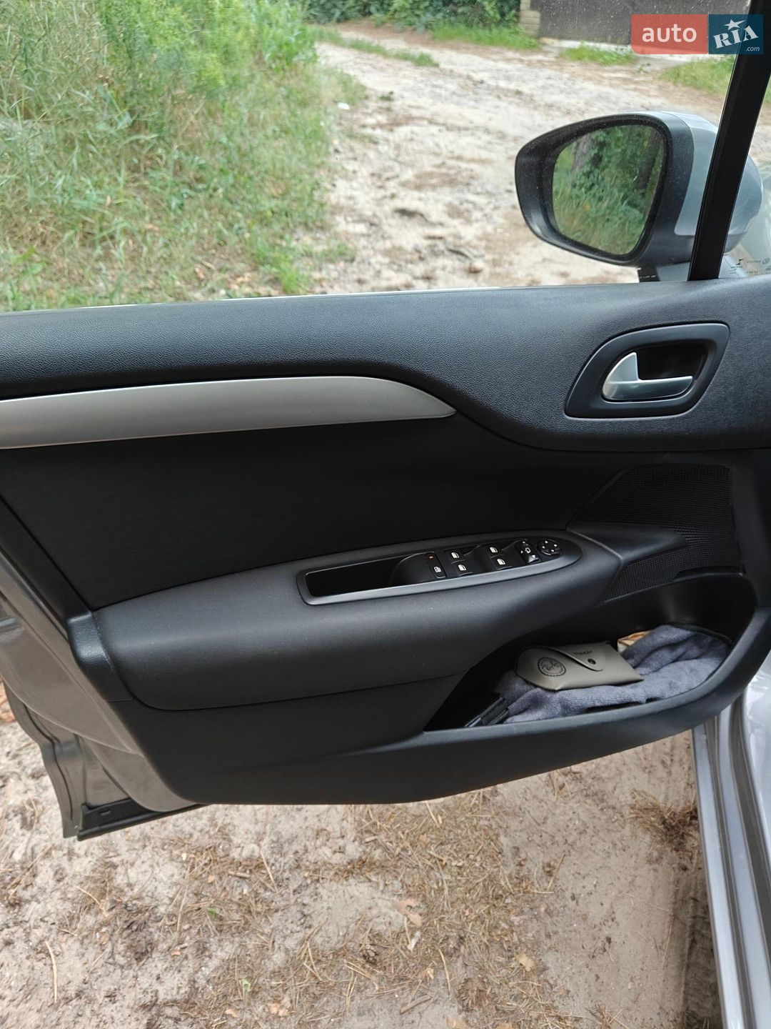 Citroen C4 2017 VIN VF7NCBHZTHY524754 фото оголошення 19 з 27
