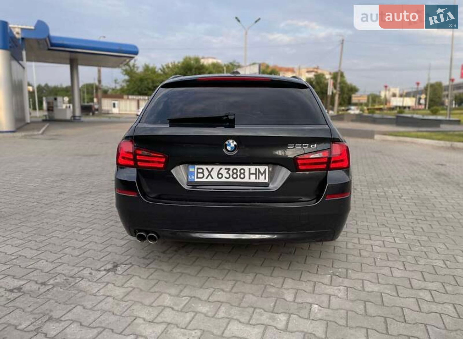 BMW 5 Series 2010 VIN WBAMX11040C880150 фото оголошення 2 з 22