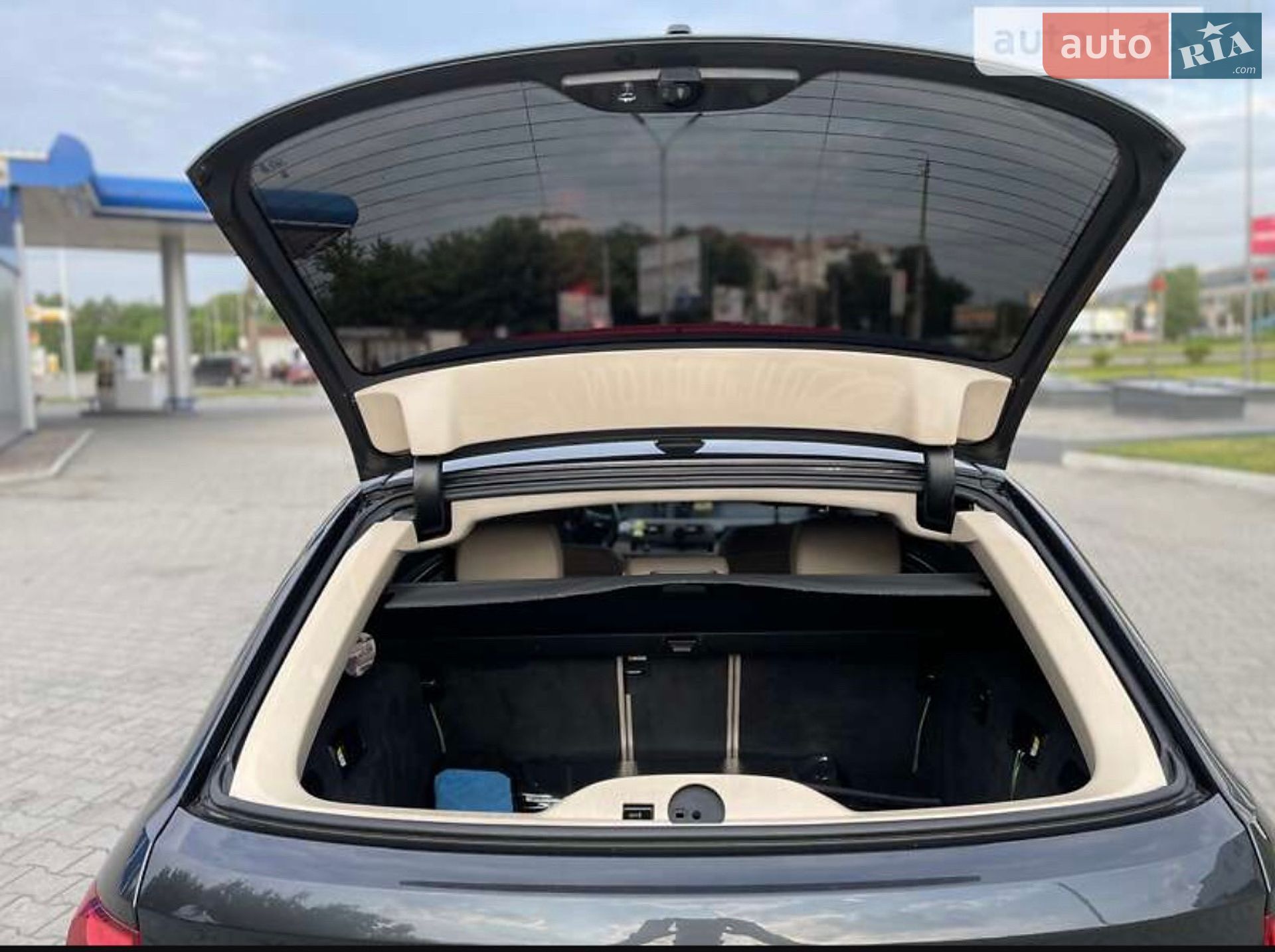 BMW 5 Series 2010 VIN WBAMX11040C880150 фото оголошення 4 з 22