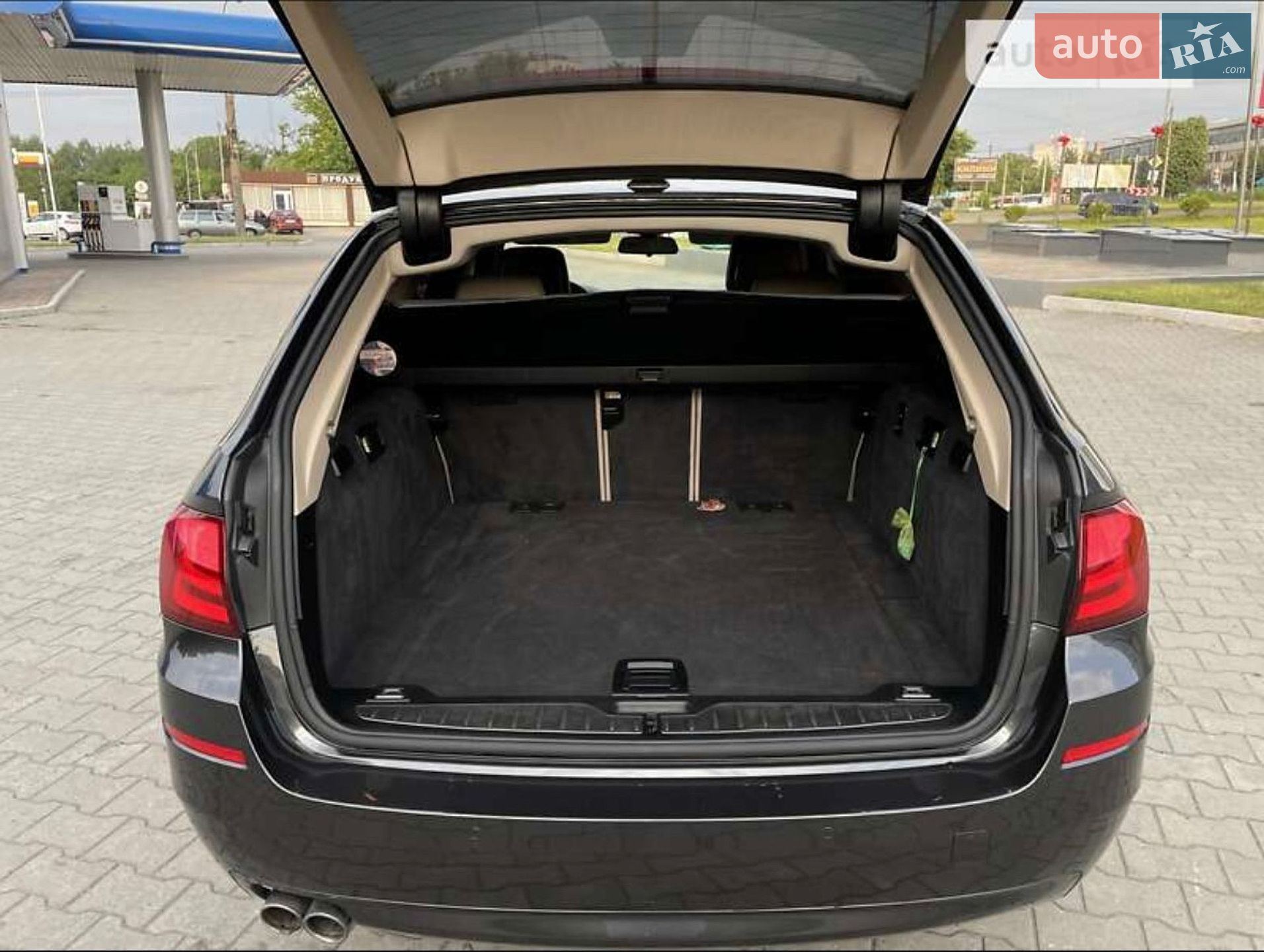 BMW 5 Series 2010 VIN WBAMX11040C880150 фото оголошення 5 з 22