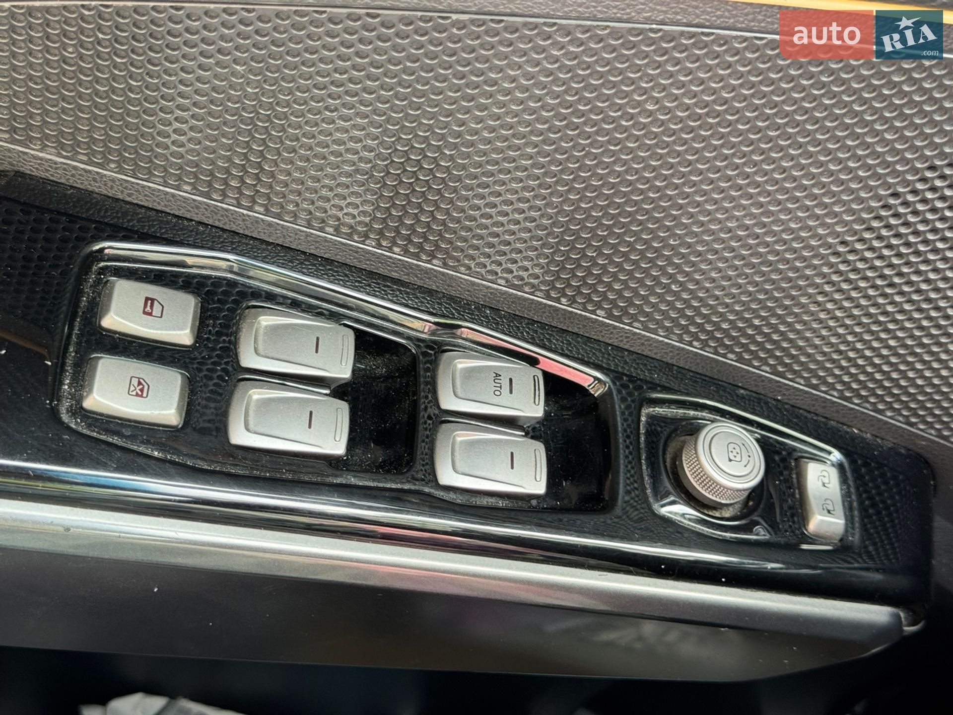 SsangYong Tivoli 2016 VIN KPBXL3AP1GP080391 фото оголошення 28 з 30