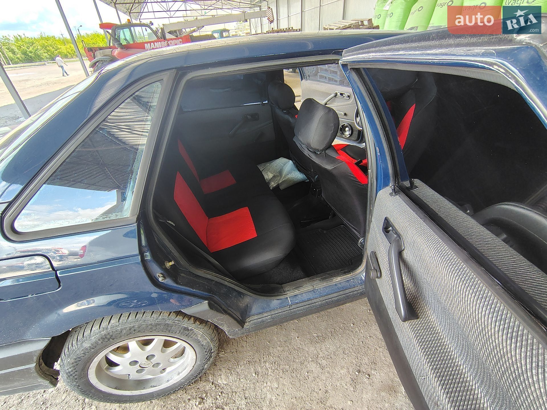 Volkswagen Passat 1992 VIN WVWZZZ31ZNB088876 фото оголошення 6 з 16