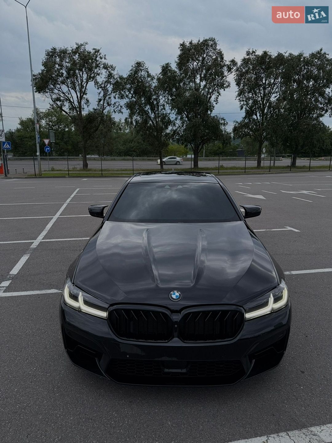 BMW 5 Series 2017 VIN WBAJE5C30HG917156 фото оголошення 2 з 9