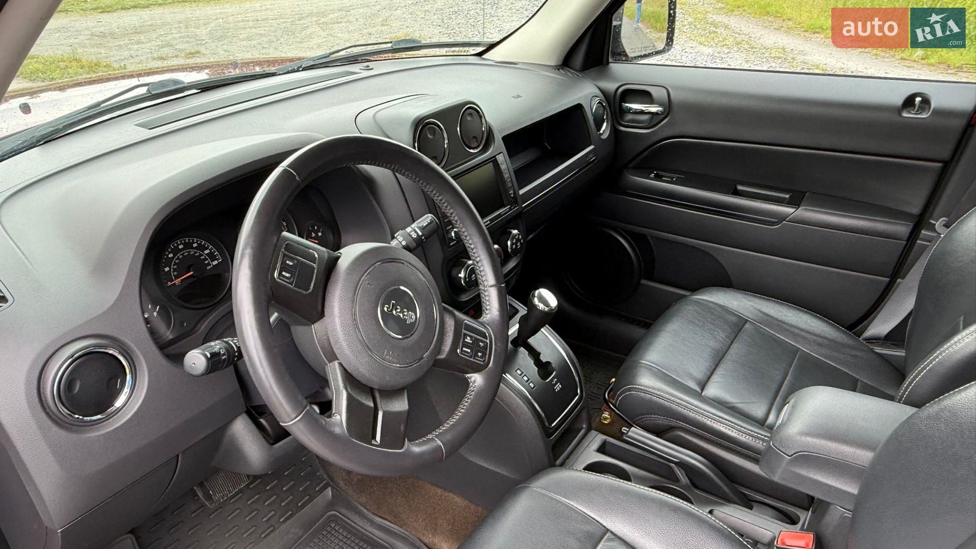 Jeep Patriot 2016 VIN 1C4NJRFB2HD172356 фото оголошення 8 з 16