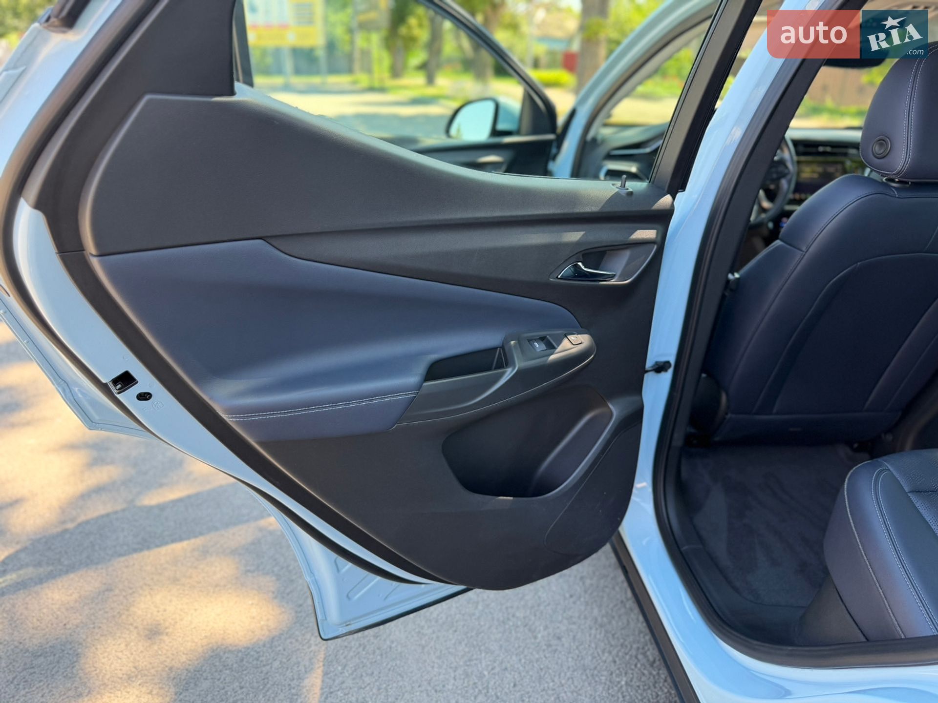 Chevrolet Bolt EUV 2022 VIN 1G1FZ6S04N4128847 фото оголошення 42 з 55
