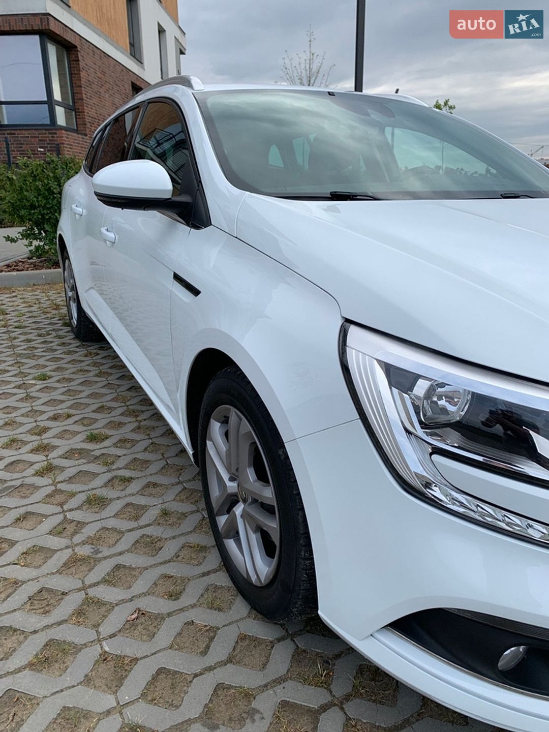 Renault Megane 2019 VIN VF1RFB00962912106 фото оголошення 14 з 75