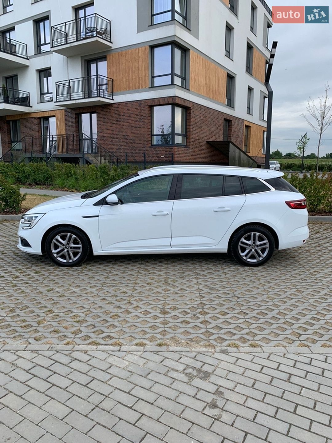 Renault Megane 2019 VIN VF1RFB00962912106 фото оголошення 22 з 75