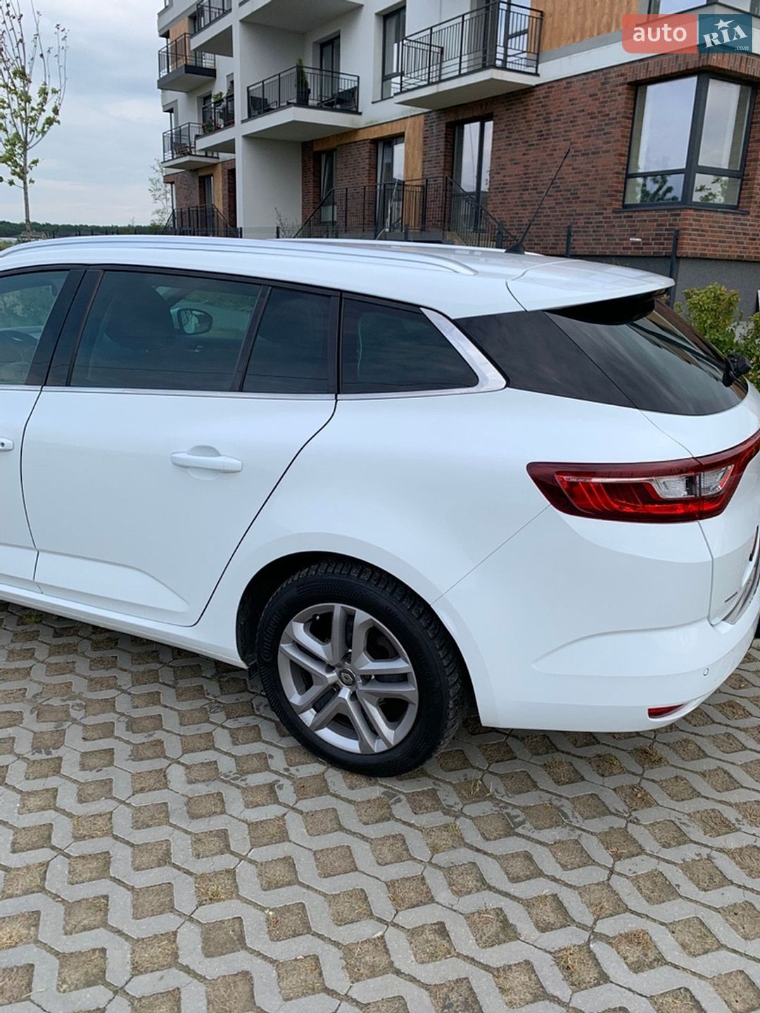 Renault Megane 2019 VIN VF1RFB00962912106 фото оголошення 26 з 75