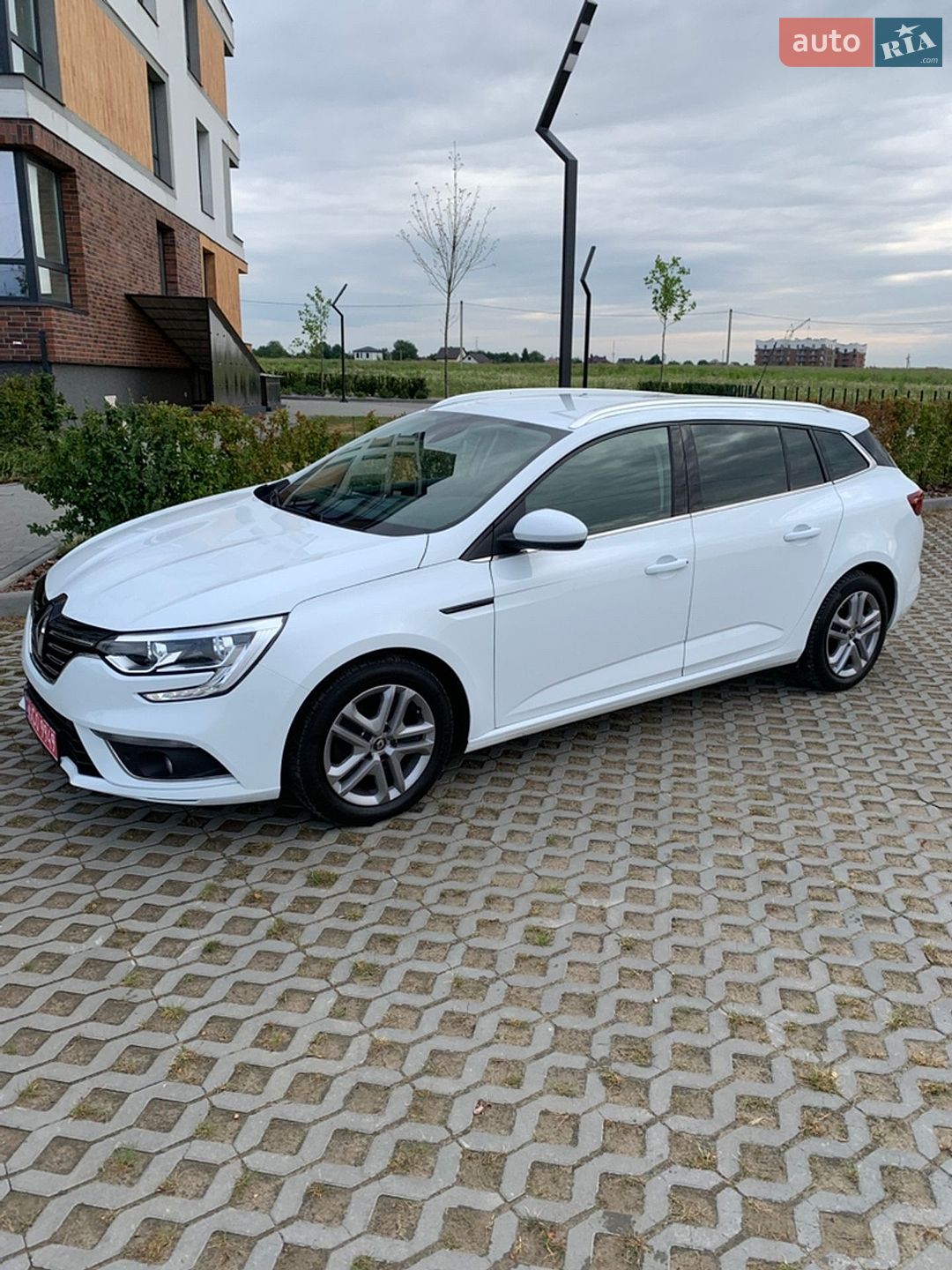 Renault Megane 2019 VIN VF1RFB00962912106 фото оголошення 29 з 75