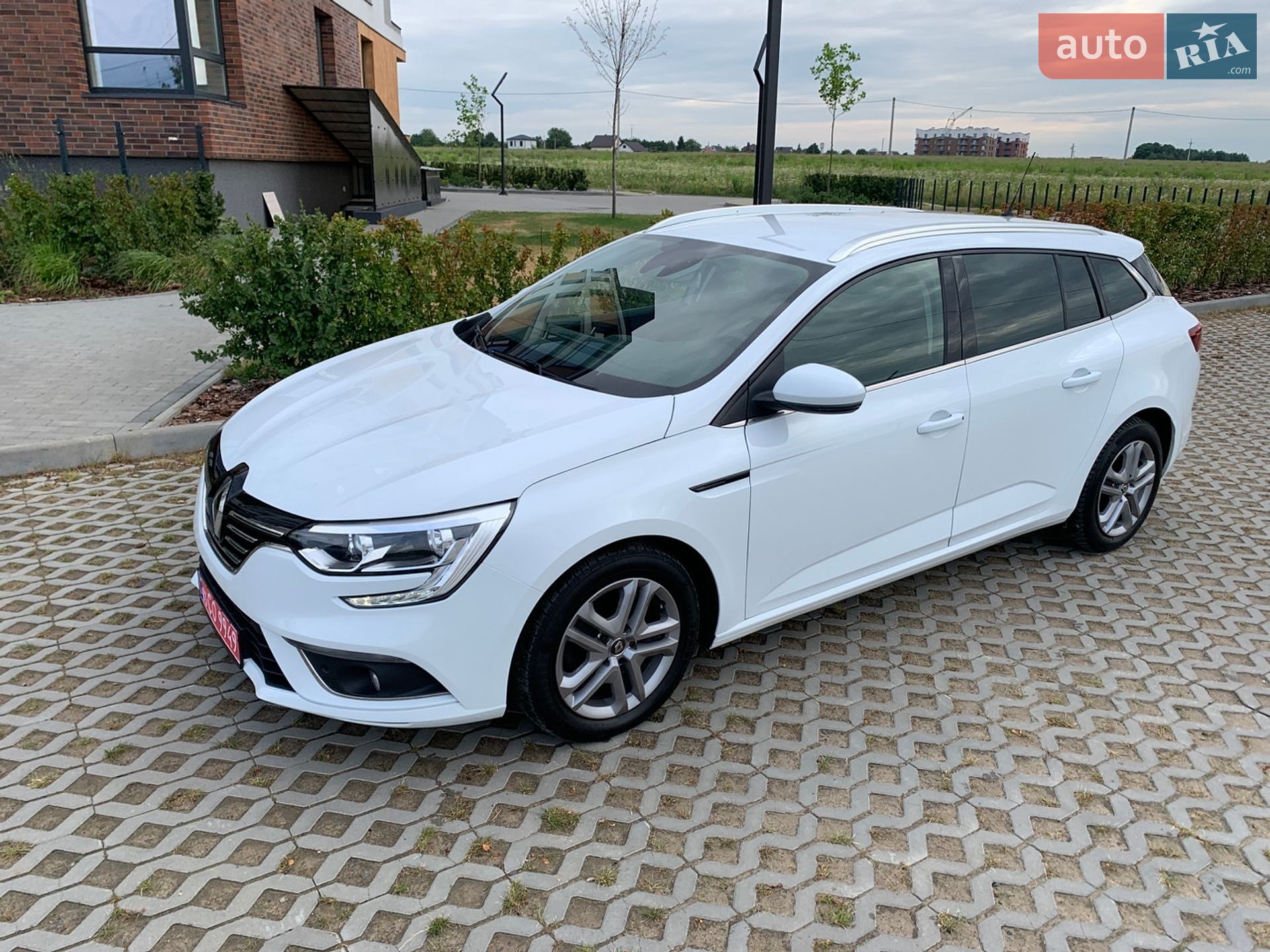 Renault Megane 2019 VIN VF1RFB00962912106 фото оголошення 30 з 75