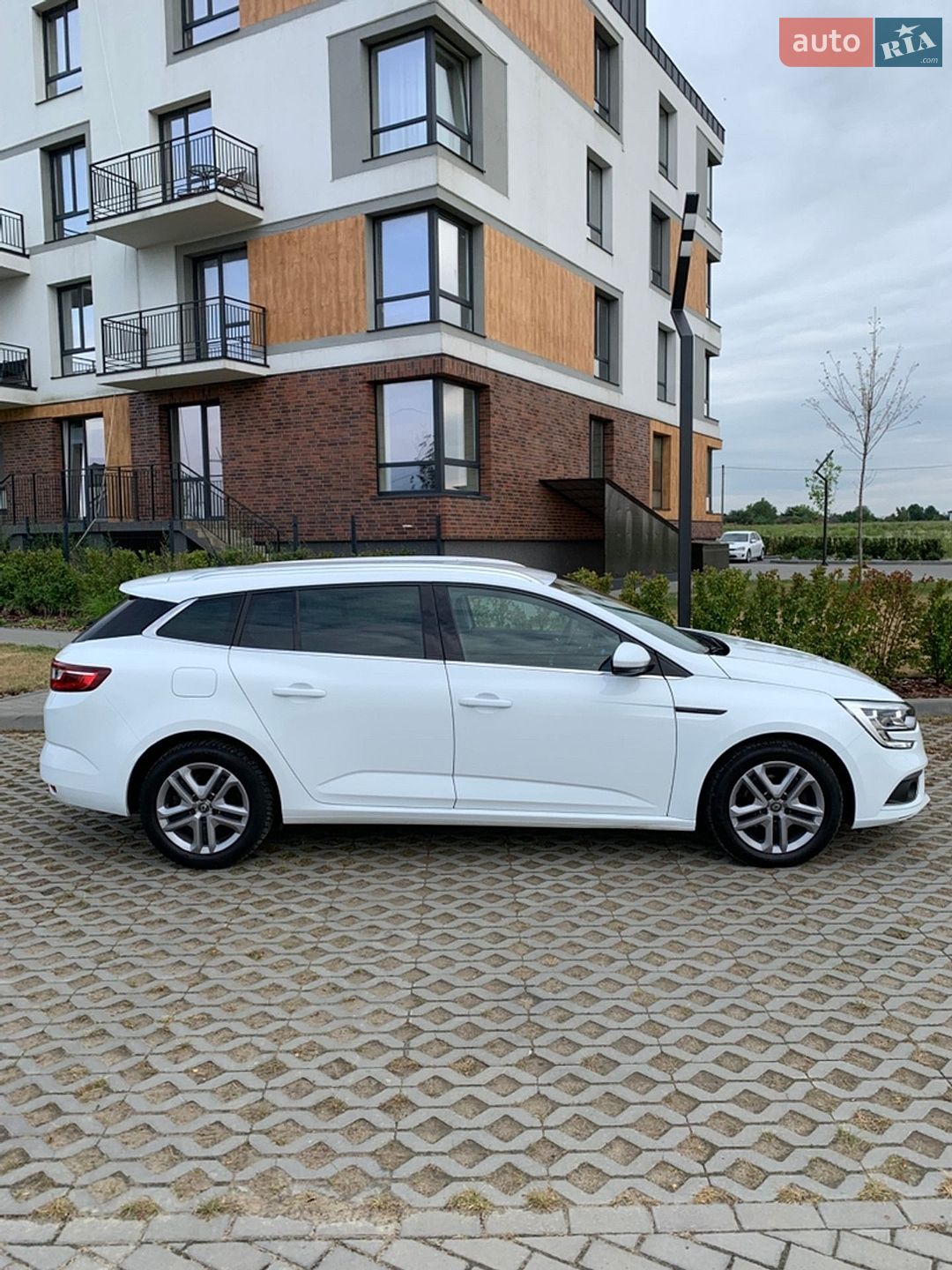 Renault Megane 2019 VIN VF1RFB00962912106 фото оголошення 33 з 75
