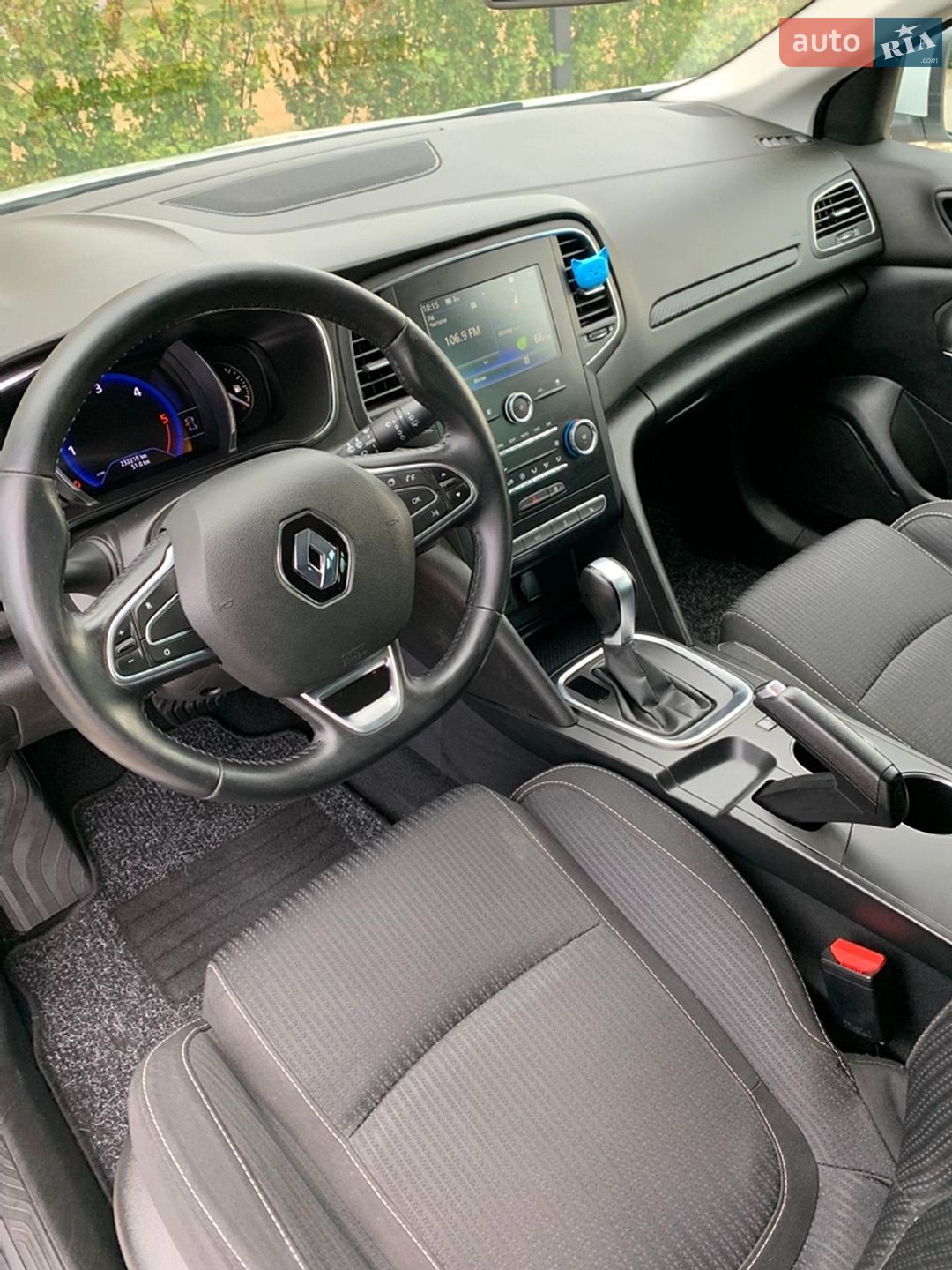 Renault Megane 2019 VIN VF1RFB00962912106 фото оголошення 52 з 75