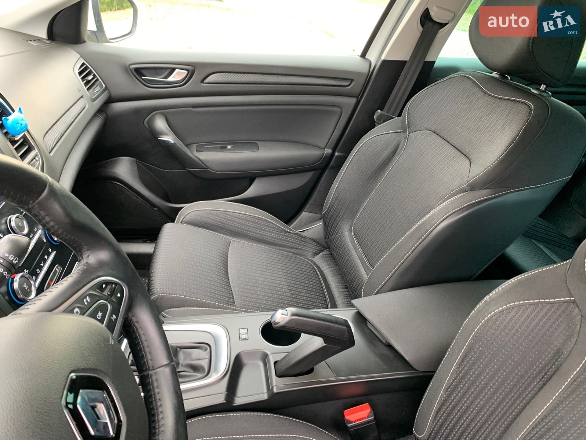 Renault Megane 2019 VIN VF1RFB00962912106 фото оголошення 53 з 75