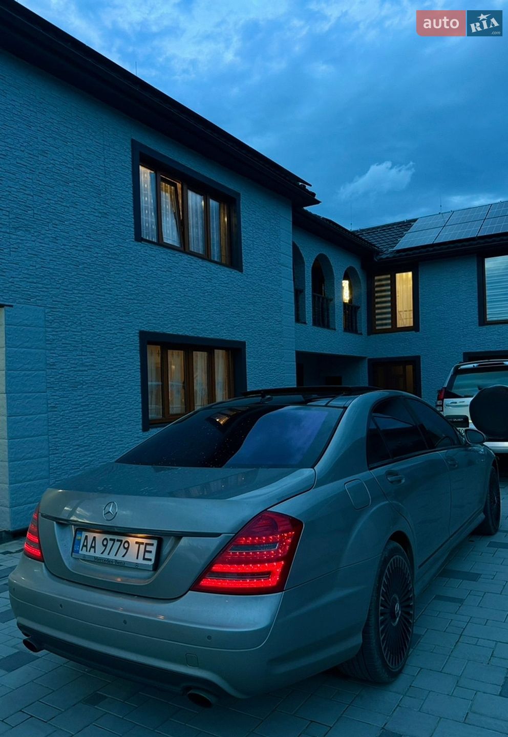 Mercedes-Benz S-Class 2009 VIN WDDNG86X19A248064 фото оголошення 10 з 32
