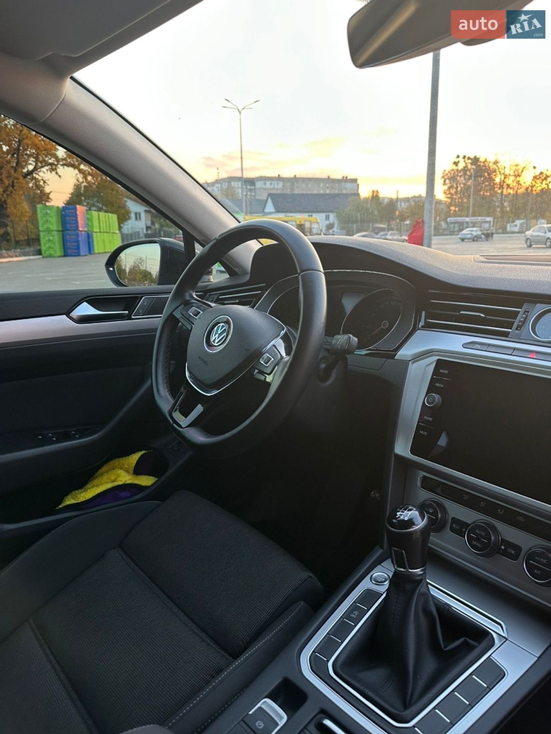 Volkswagen Passat 2017 VIN WVWZZZ3CZJE020121 фото оголошення 14 з 19