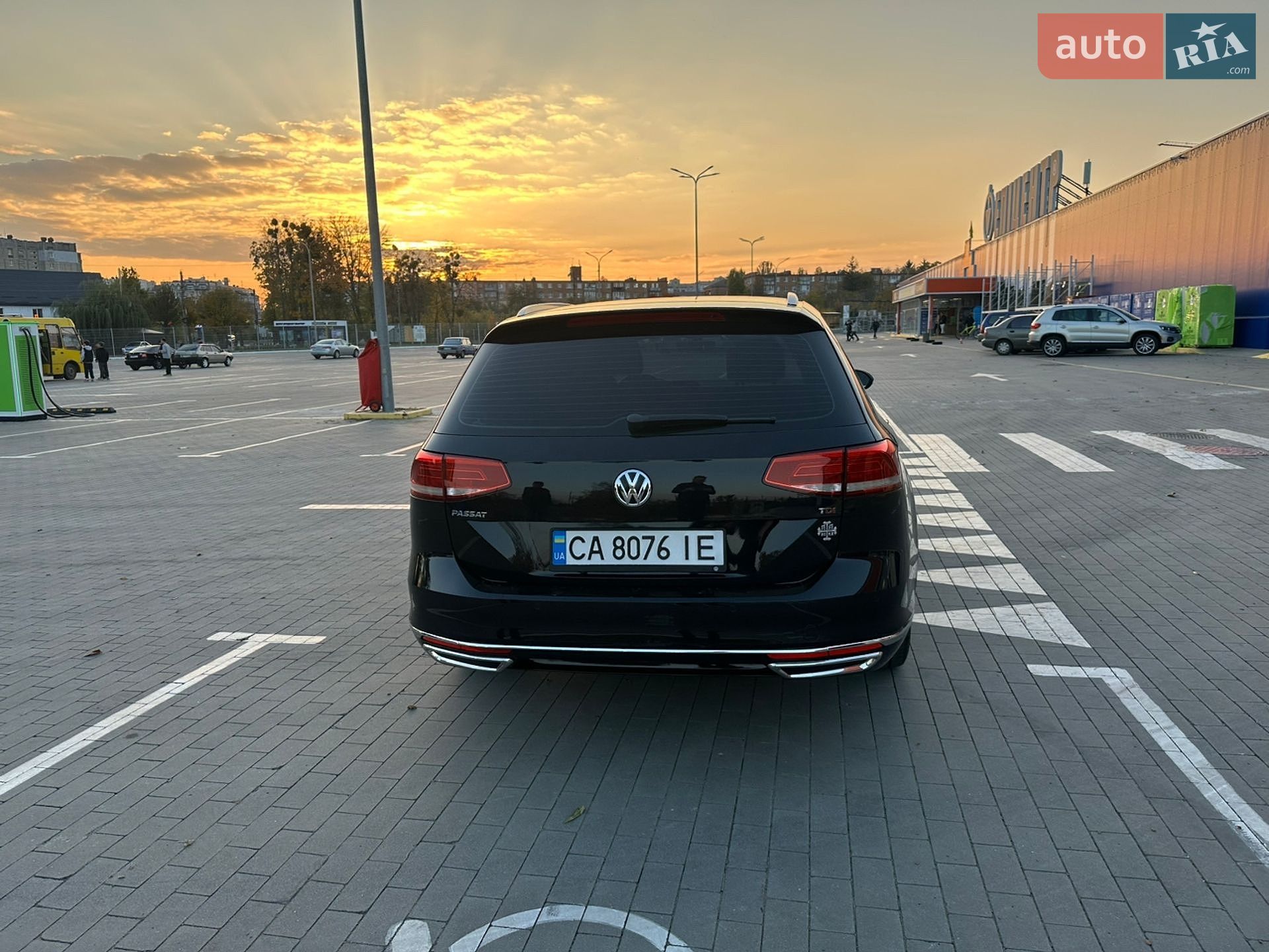 Volkswagen Passat 2017 VIN WVWZZZ3CZJE020121 фото оголошення 6 з 17