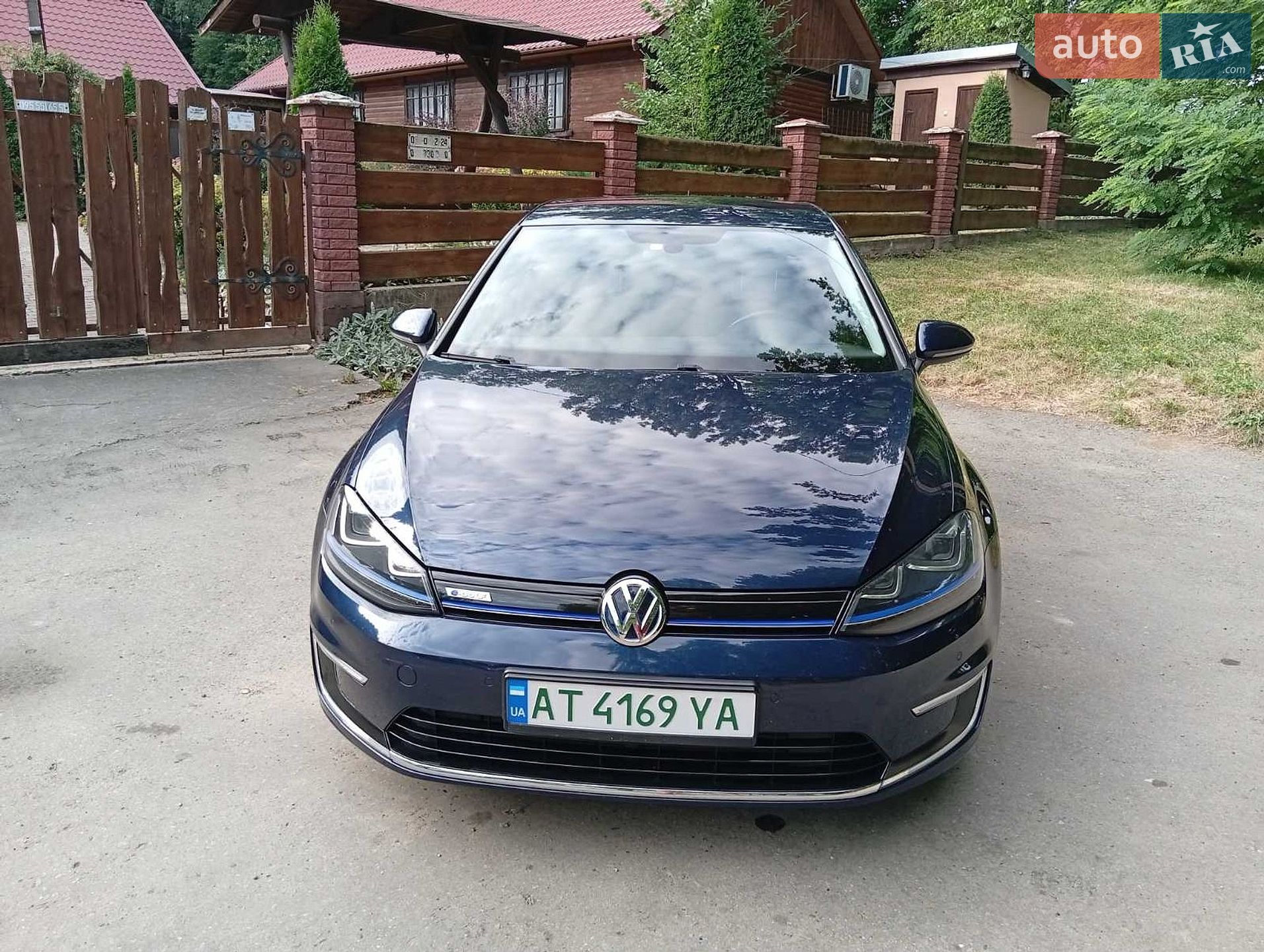 Volkswagen e-Golf 2015 VIN WVWZZZAUZFW910307 фото оголошення 2 з 13