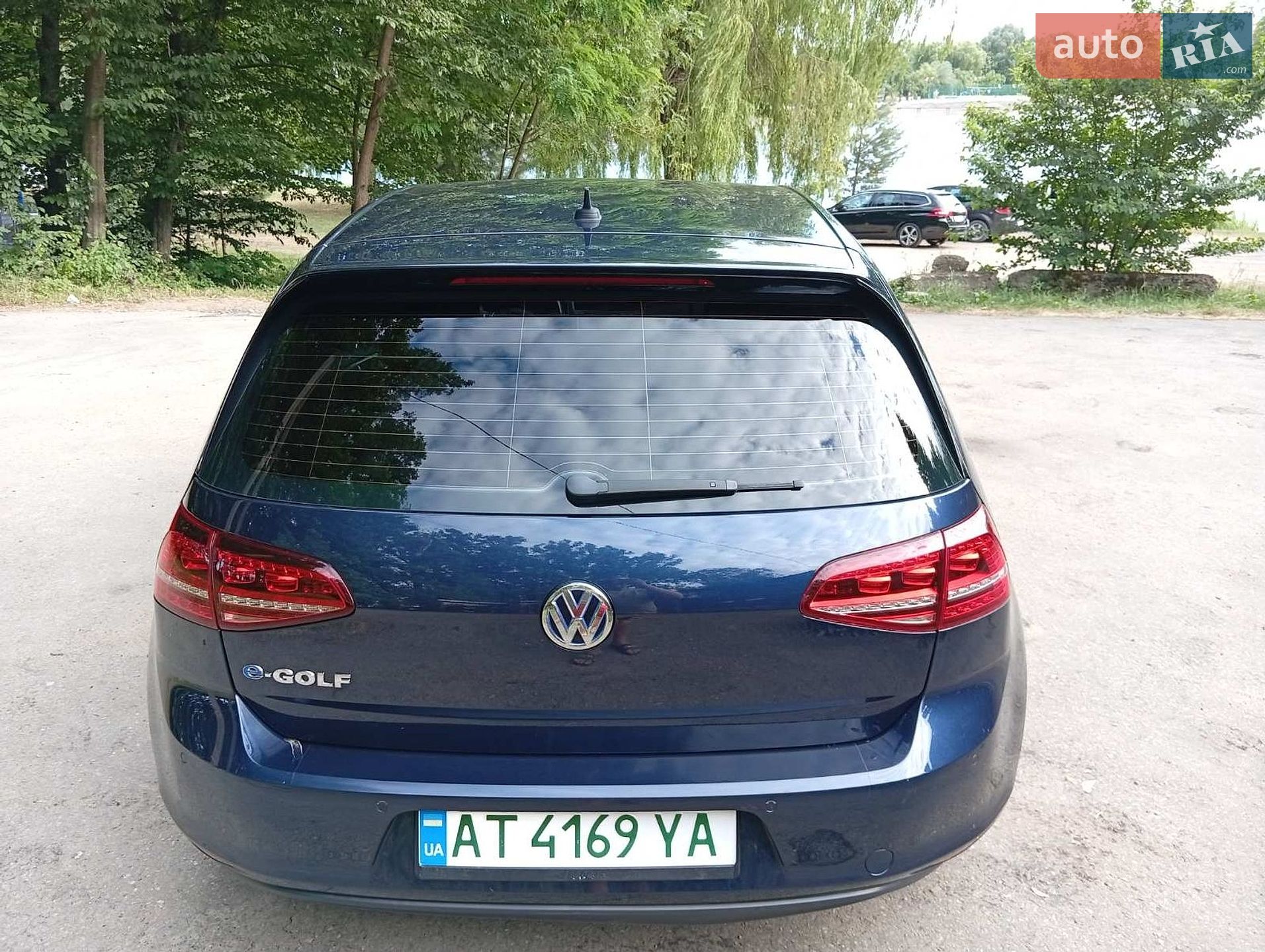 Volkswagen e-Golf 2015 VIN WVWZZZAUZFW910307 фото оголошення 3 з 13