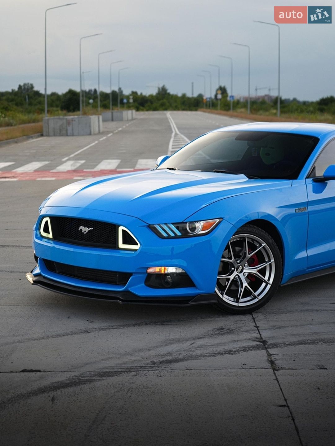 Ford Mustang 2017 VIN 1FA6P8TH8H5305580 фото оголошення 2 з 43