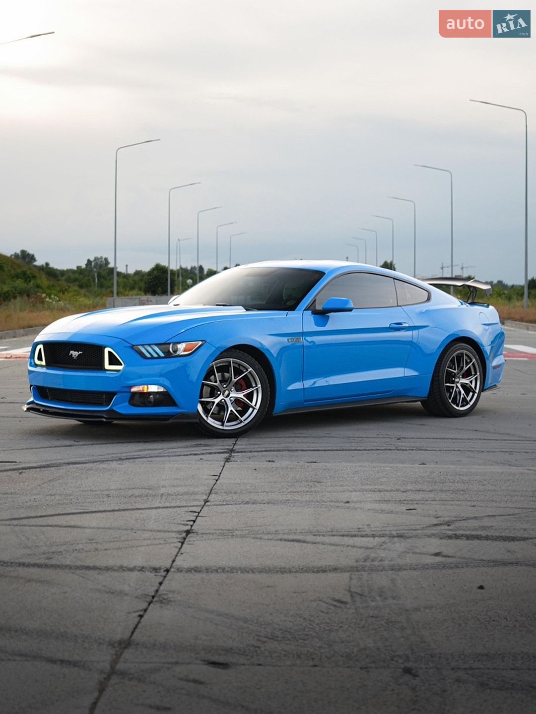 Ford Mustang 2017 VIN 1FA6P8TH8H5305580 фото оголошення 3 з 43