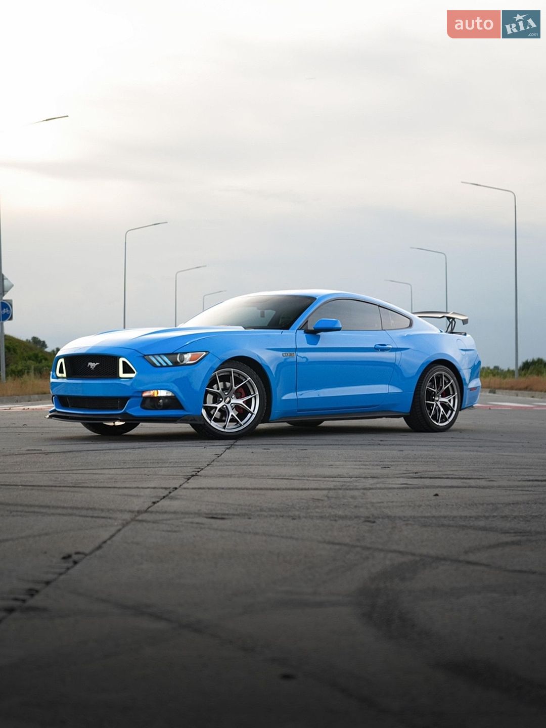 Ford Mustang 2017 VIN 1FA6P8TH8H5305580 фото оголошення 5 з 43