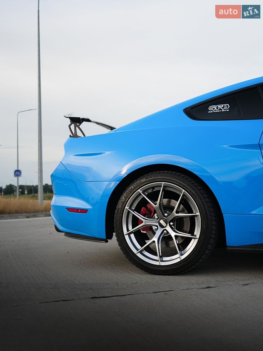 Ford Mustang 2017 VIN 1FA6P8TH8H5305580 фото оголошення 10 з 43