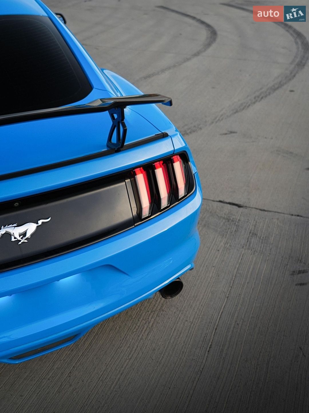 Ford Mustang 2017 VIN 1FA6P8TH8H5305580 фото оголошення 12 з 43