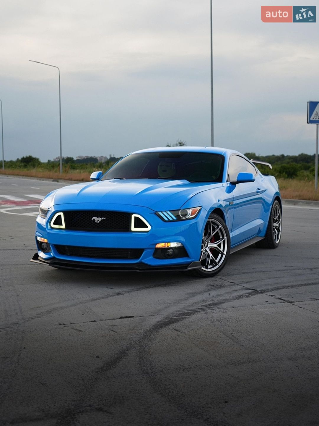 Ford Mustang 2017 VIN 1FA6P8TH8H5305580 фото оголошення 13 з 43