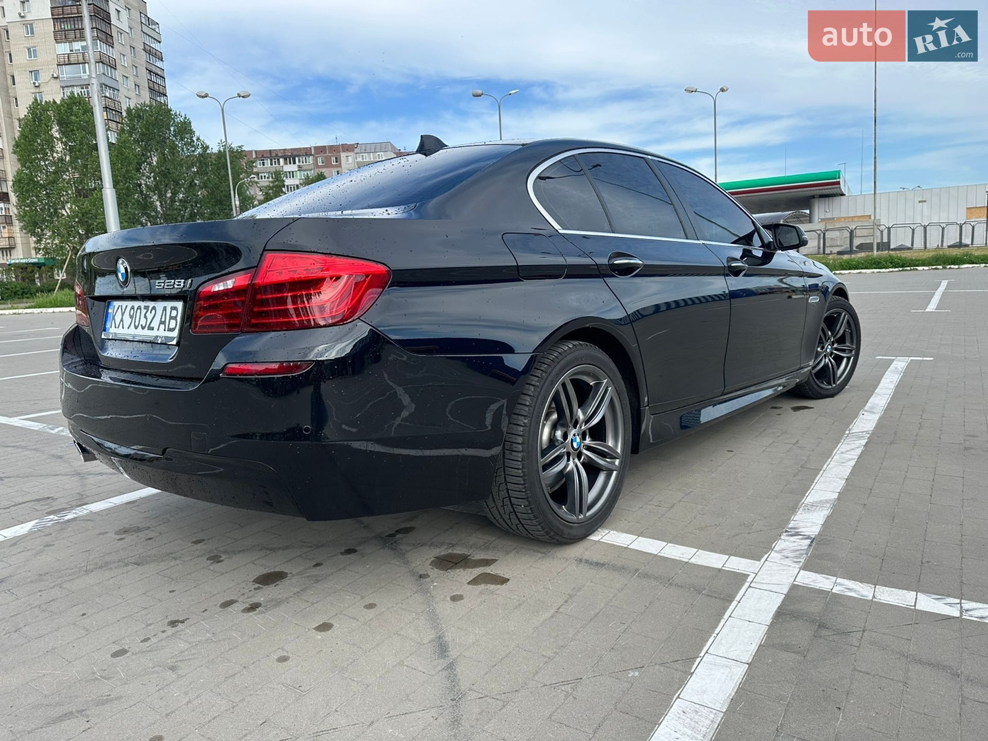 BMW 5 Series 2016 VIN WBA5A5C57GG353910 фото оголошення 3 з 21