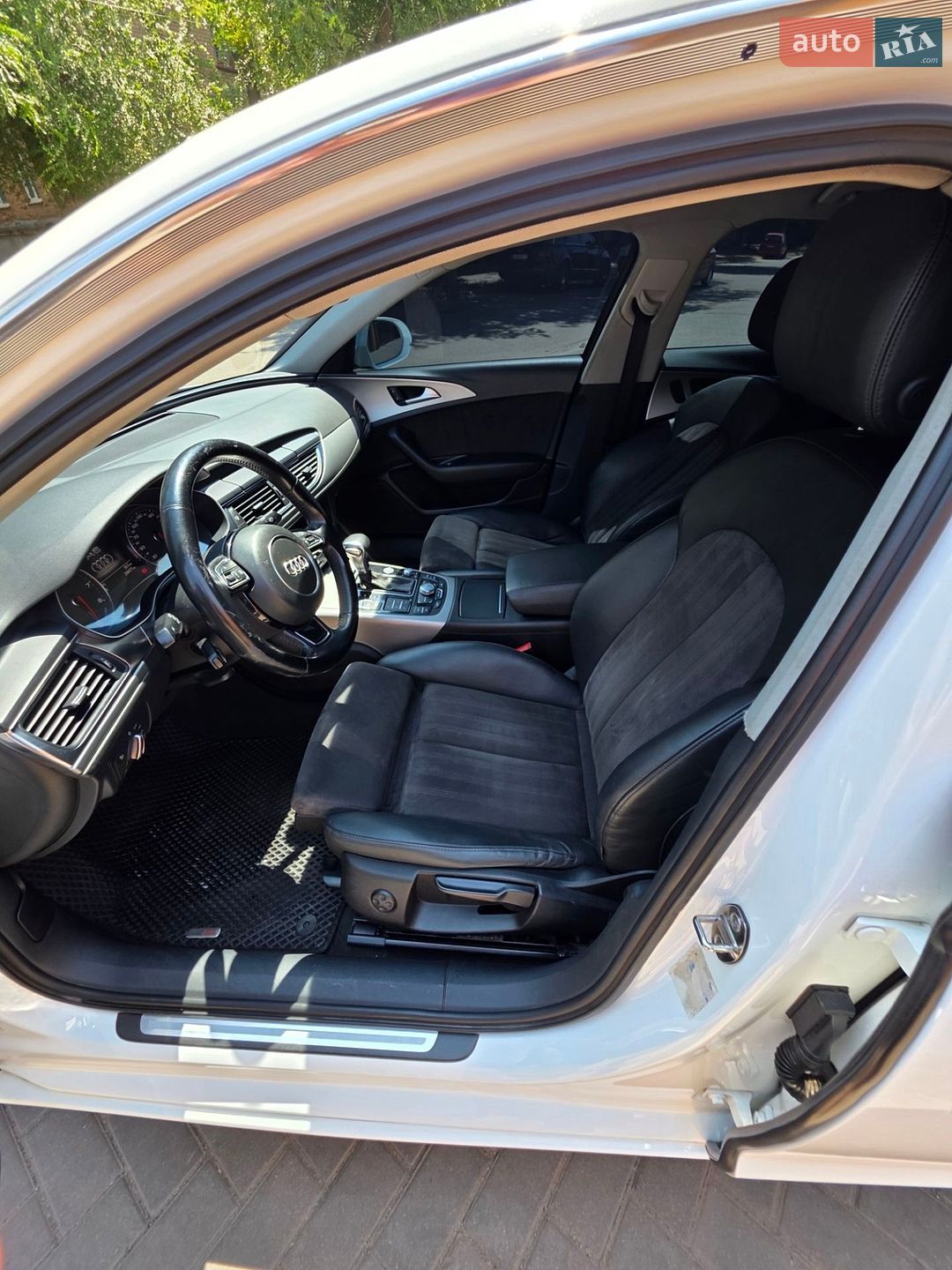 Audi A6 2012 VIN WAUZZZ4G1DN039565 фото оголошення 23 з 34