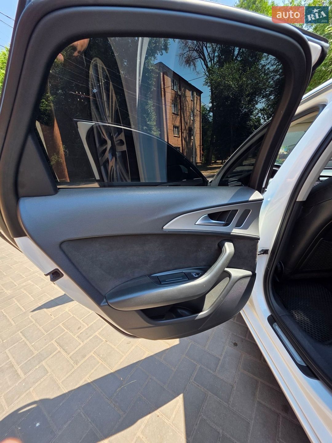Audi A6 2012 VIN WAUZZZ4G1DN039565 фото оголошення 26 з 34