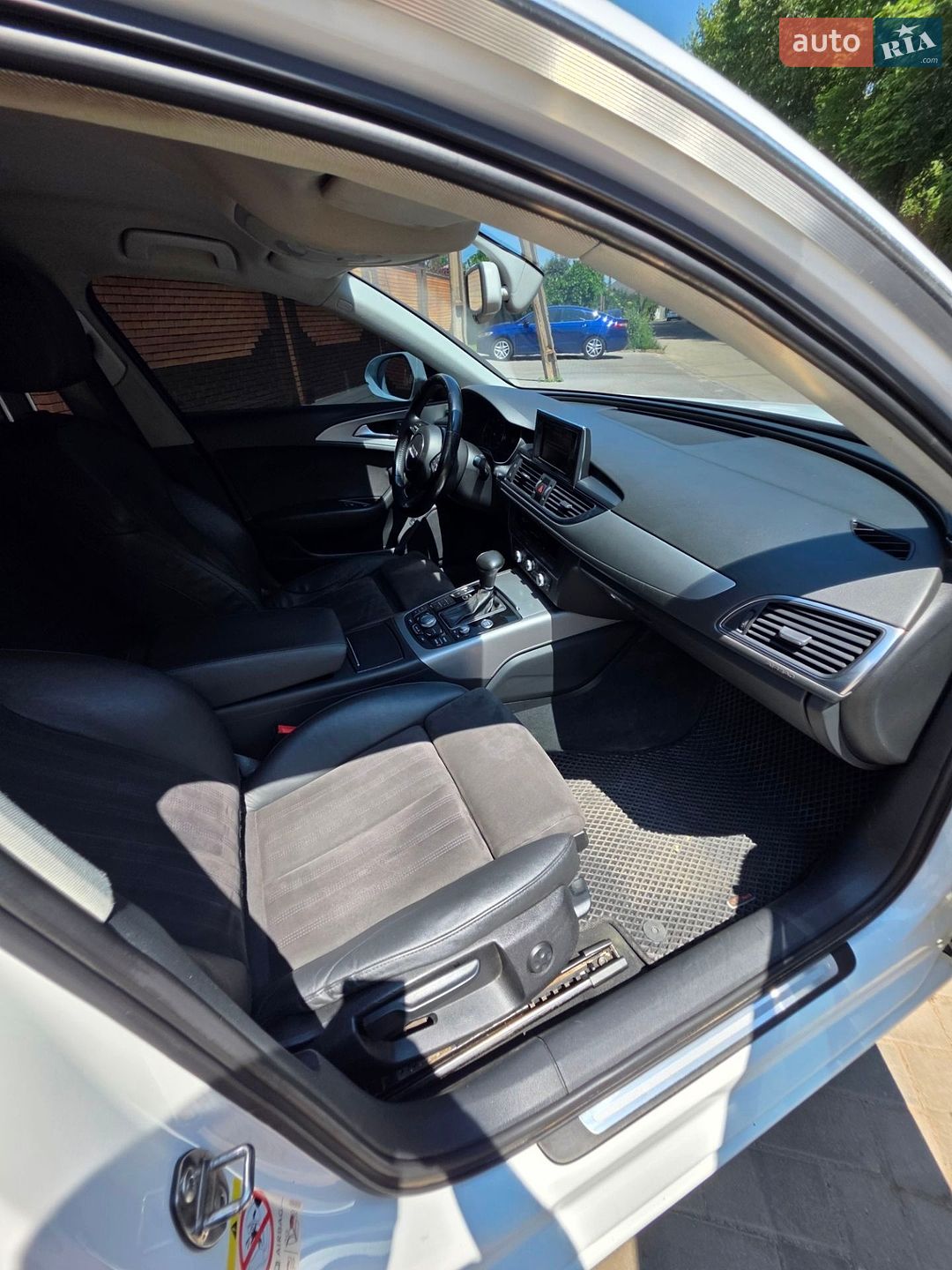 Audi A6 2012 VIN WAUZZZ4G1DN039565 фото оголошення 32 з 34