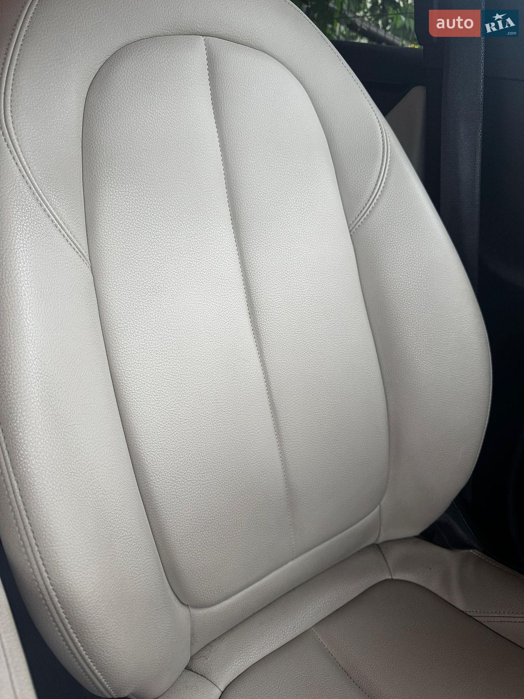 BMW X1 2018 VIN WBXHT3C39J5L33712 фото оголошення 11 з 16