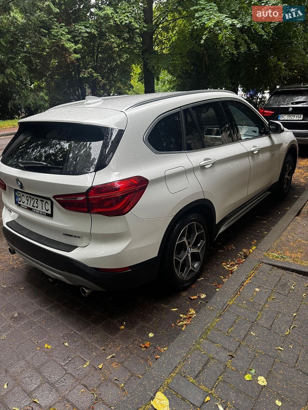 BMW X1 2018 VIN WBXHT3C39J5L33712 фото оголошення 2 з 16