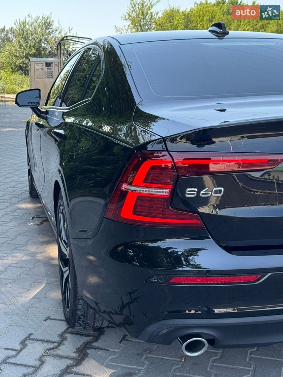 Volvo S60 2018 VIN 7JR102FK9KG002916 фото оголошення 9 з 19