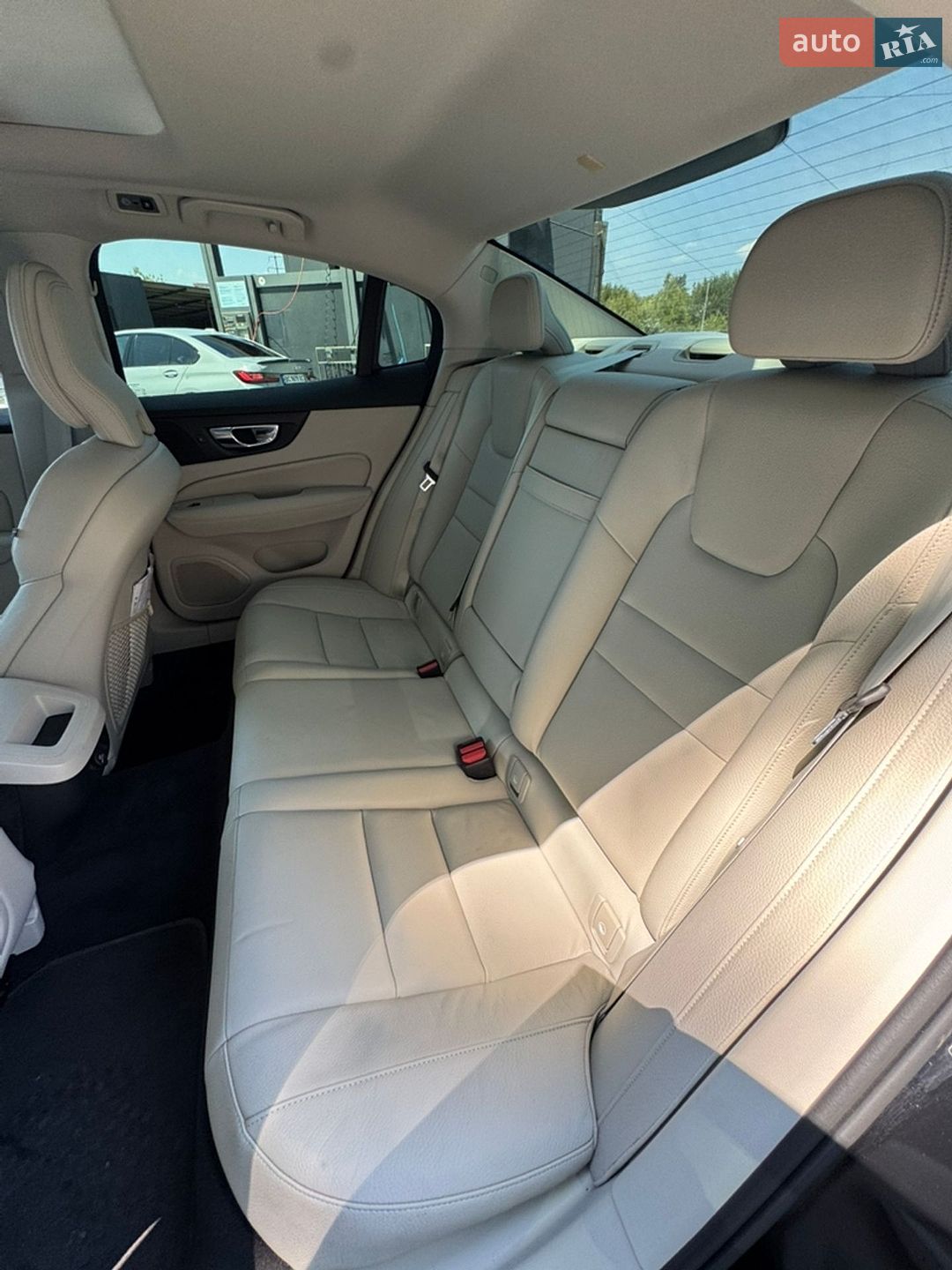 Volvo S60 2018 VIN 7JR102FK9KG002916 фото оголошення 18 з 19